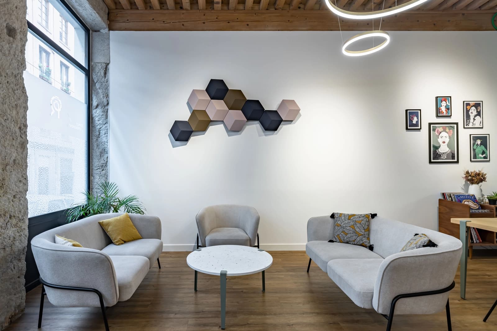Living room in Atelier Canut for inspired professionals - 1