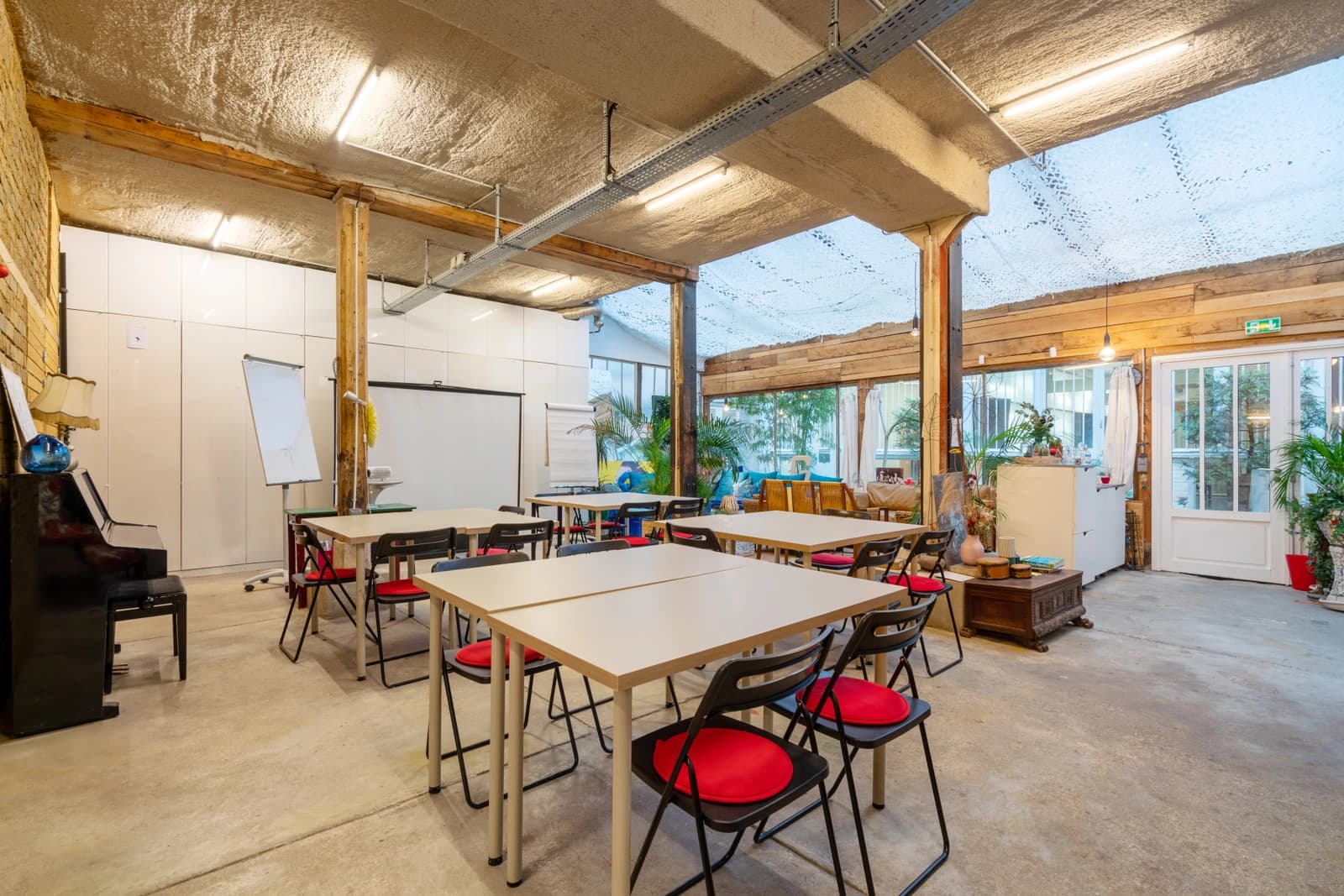 Meeting room in 100m² atypical in the heart of Bastille - 1