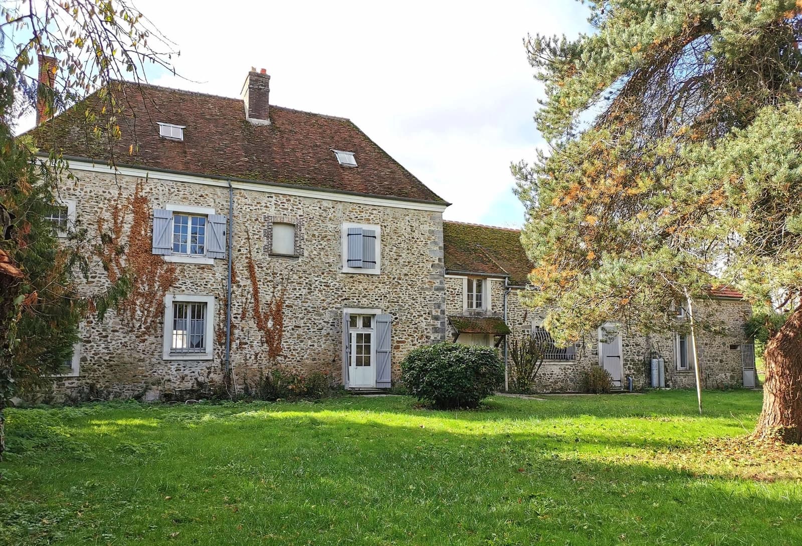 Salle de réunion dans Corps de ferme (200m²) à 40min de Paris pour événements - 1
