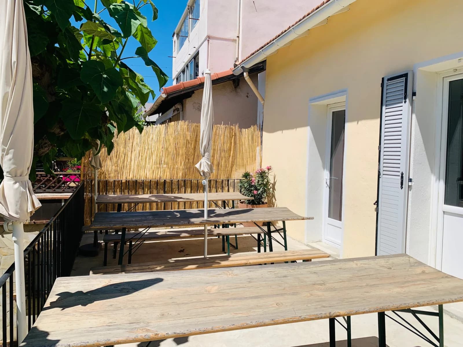 Espace Salle avec accès terrasse privative - 3