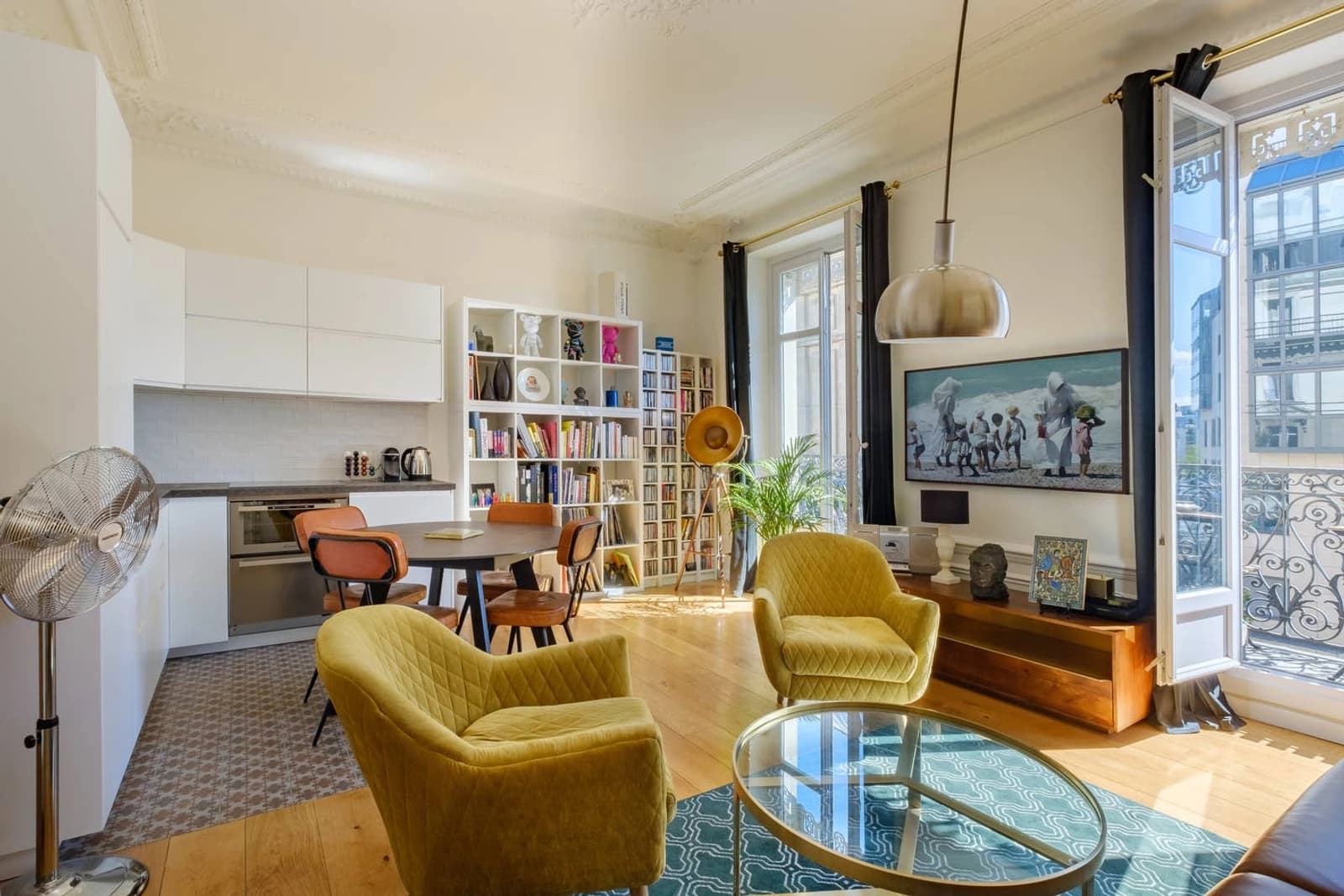 Salon dans Appartement haussmannien en plein coeur de Paris - 0