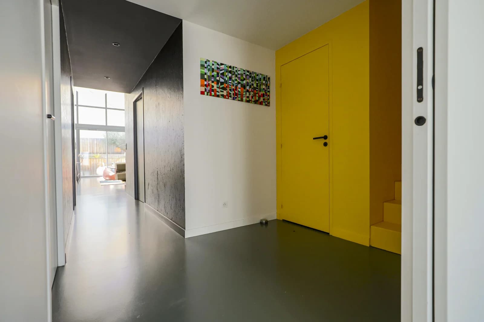 Space Atypical loft with heated pool 4 bdrms - 4