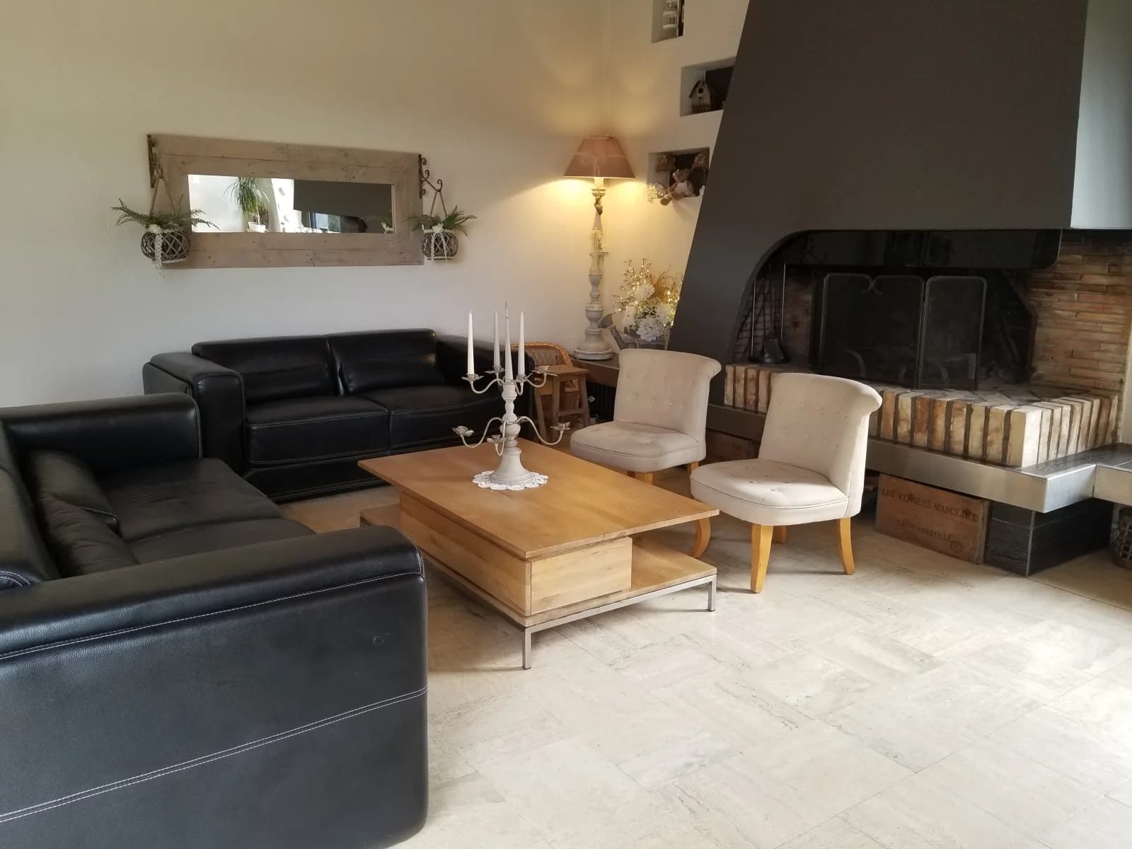 Living room in Charming house very close to Le Mans - 1