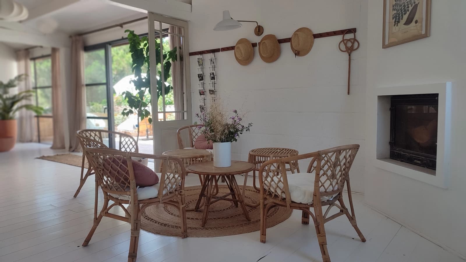 Meeting room in Large fully-equipped house - 1