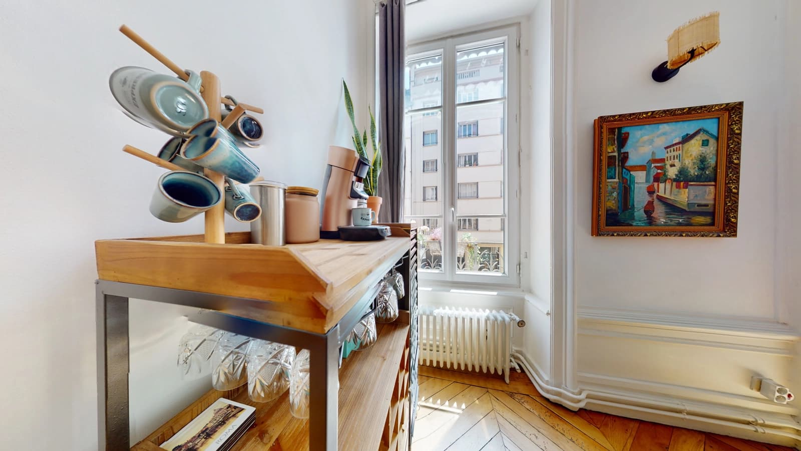 Salon dans Vivre à la lyonnaise, à deux pas des quais du Rhône - 1