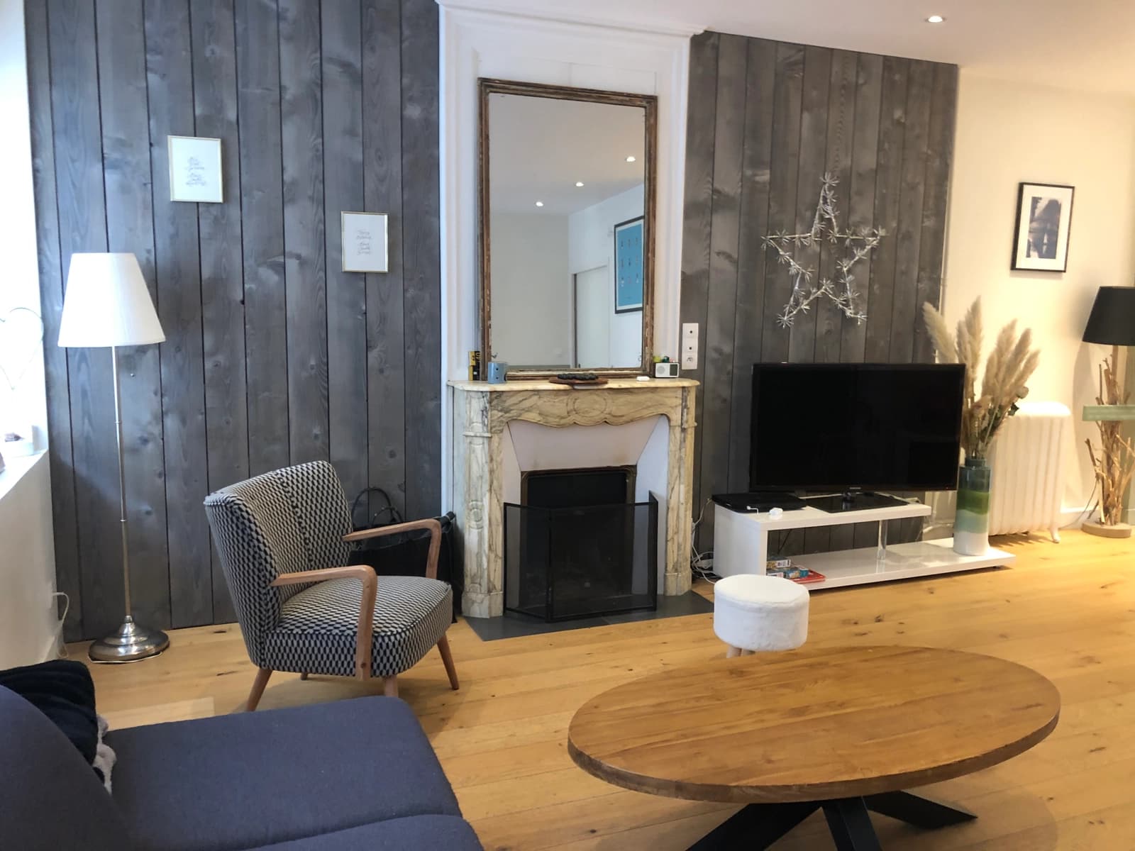 Salon dans Cherbourg centre: superbe demeure au cachet local - 1