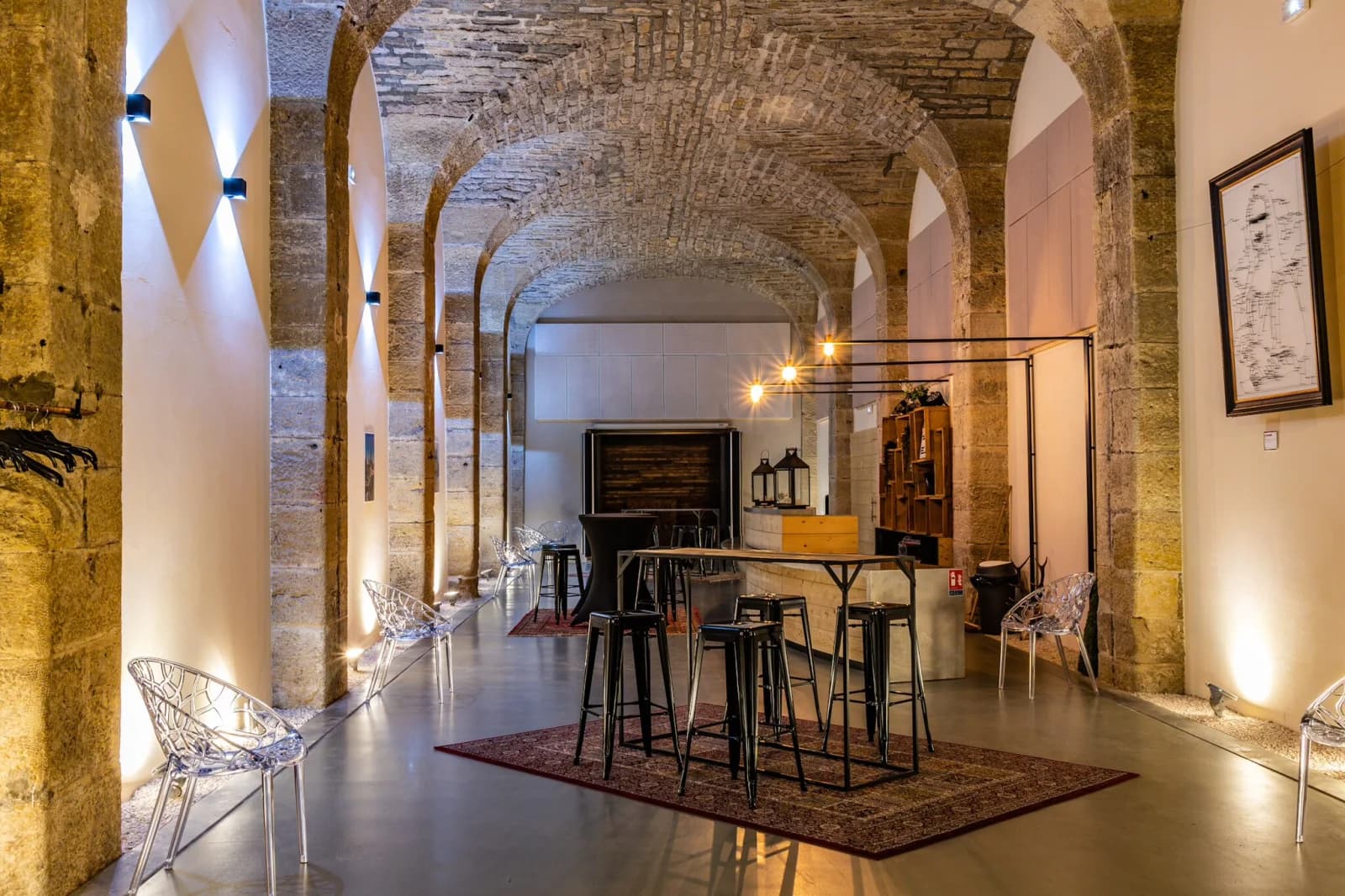Salle de réunion dans Le Caveau: un lieu de caractère à découvrir - 1
