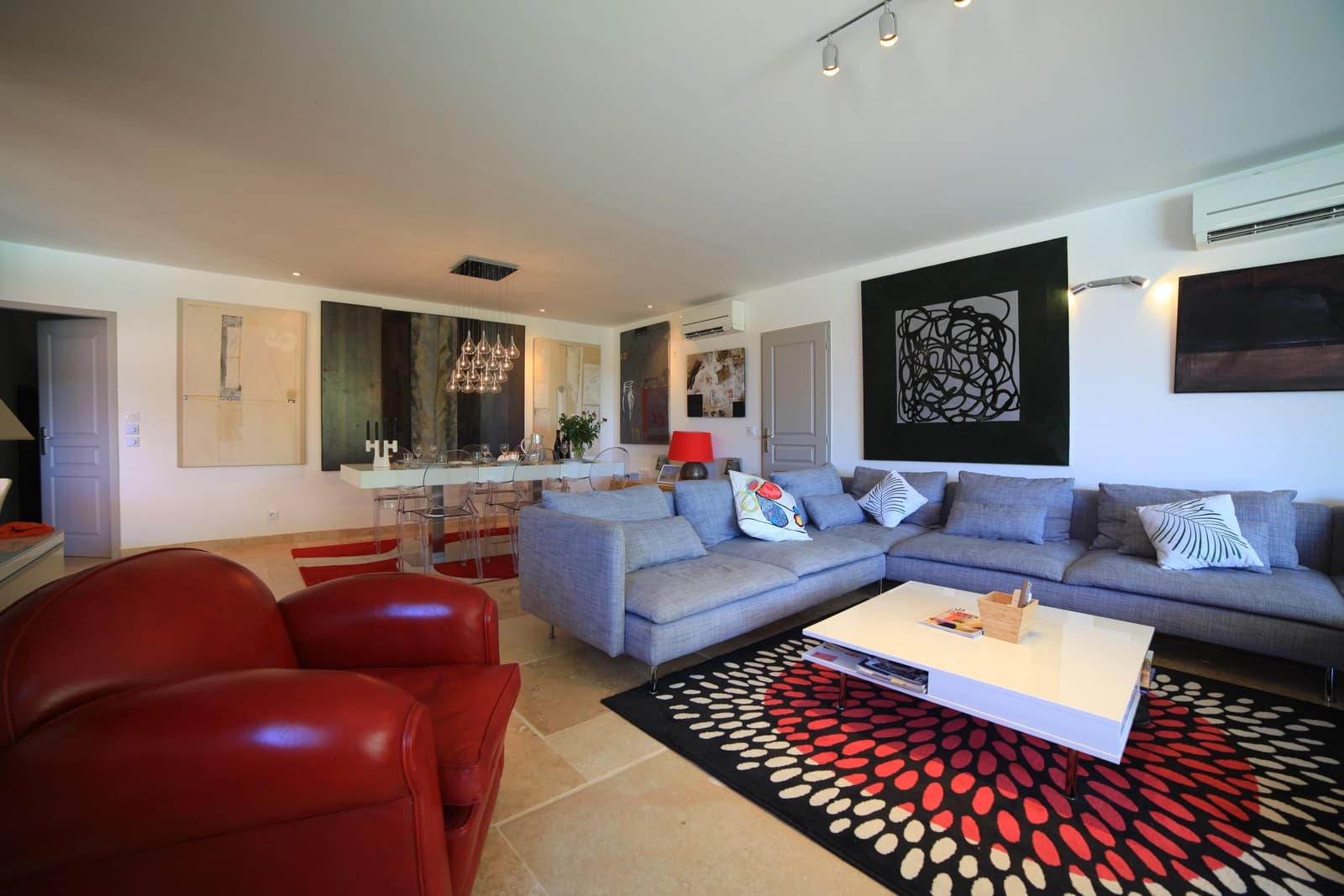Provence: villa design spacieuse et lumineuse