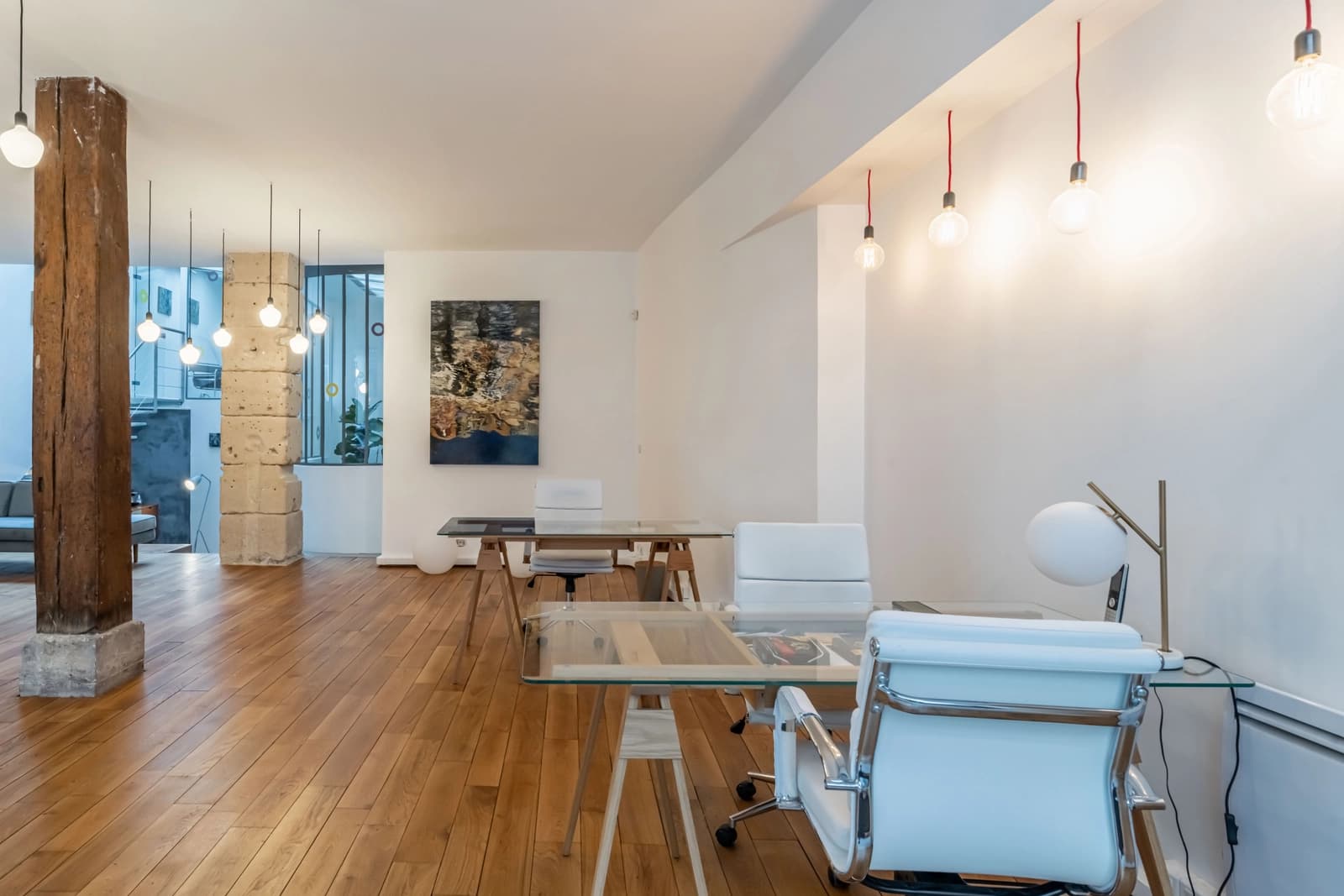 Meeting room in A 2-storey loft in the marshlands - 1