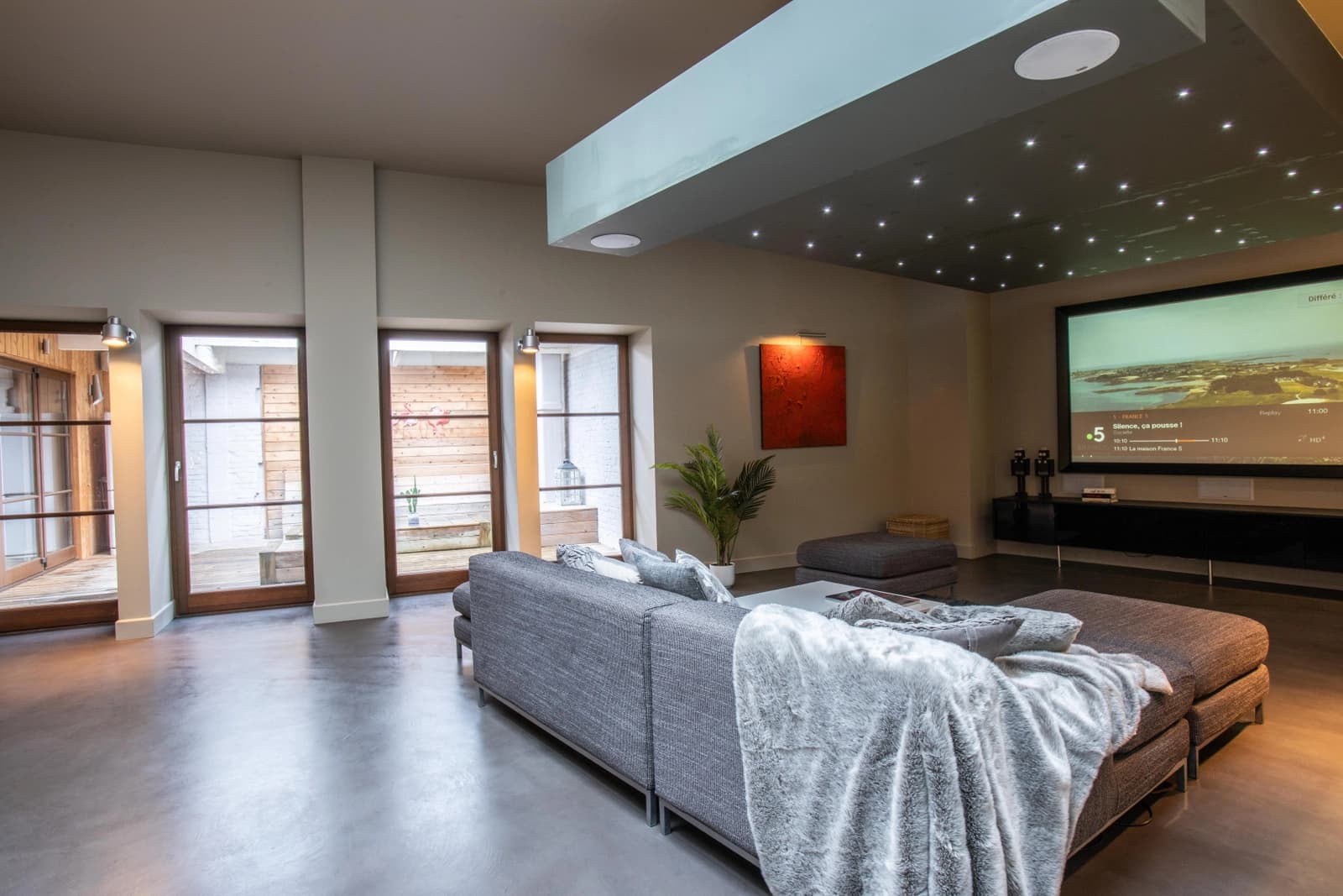 Bedroom in Loft with terraces, swimming pool, sauna - 1