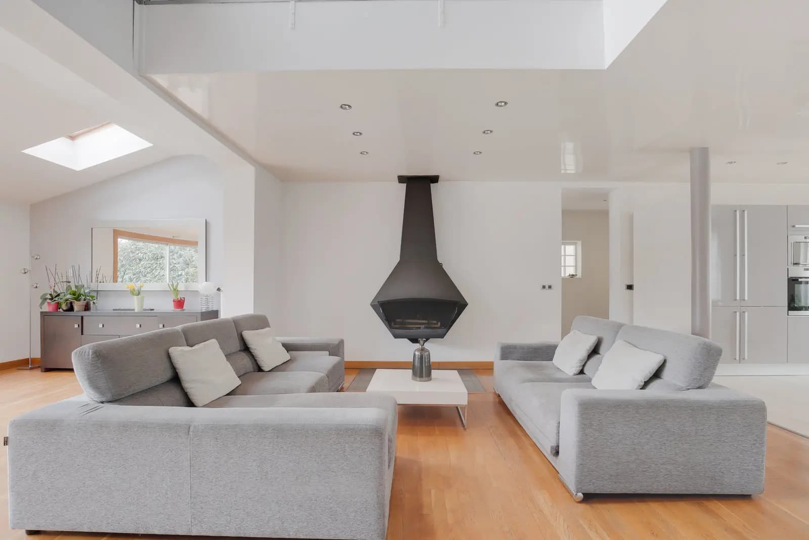Maison à l'esprit loft, spacieuse et lumineuse