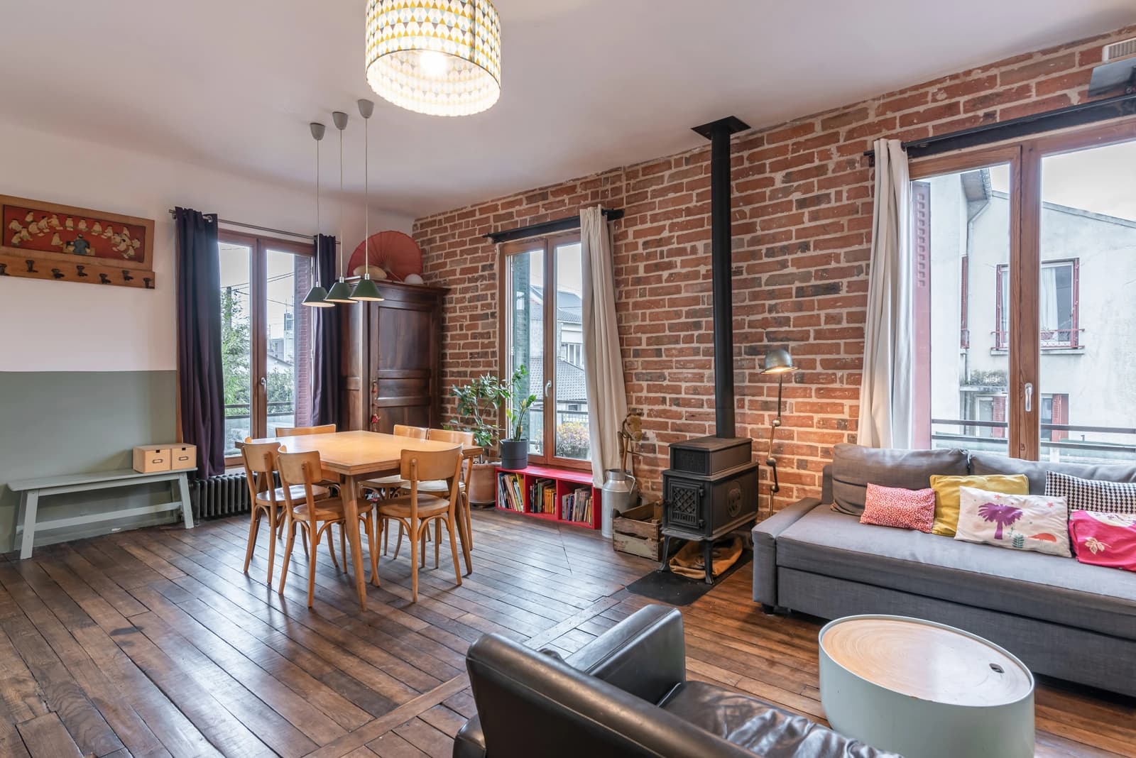 Salle de réunion dans Montreuil: maison avec jardin et terrasse conviviale - 1