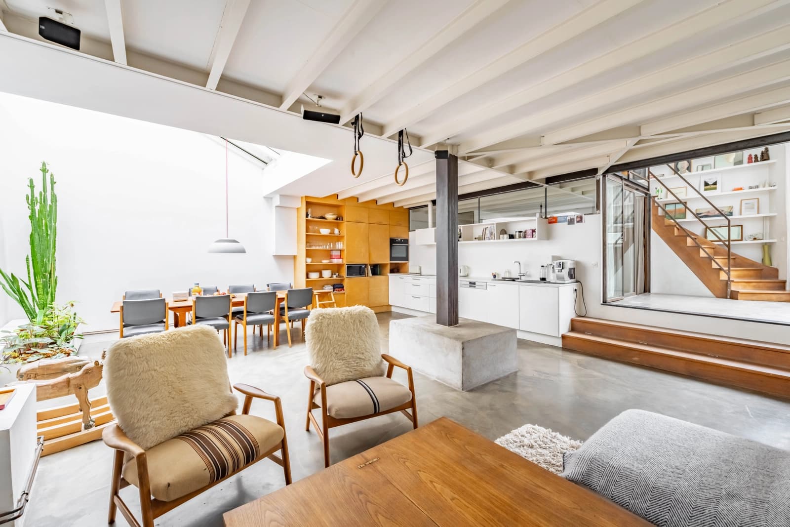 Espace Loft calme avec verrière et cour végétale - 1