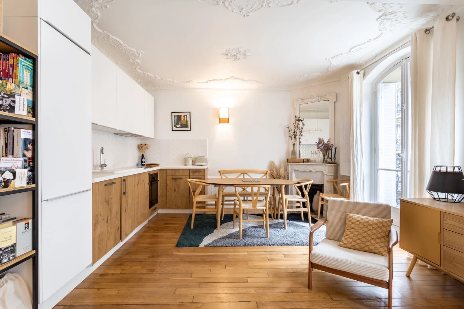 Salle de réunion dans Appartement plein sud avec ses balcons ensoleillés - 0