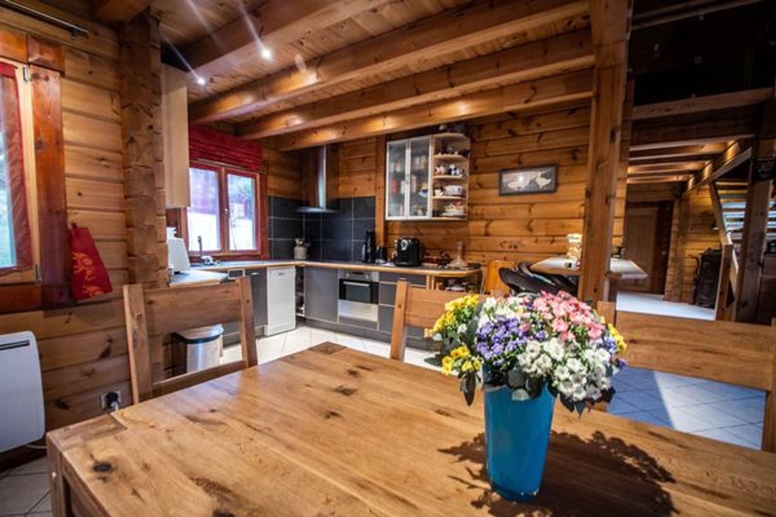 Espace Maison en bois chaleureuse avec espace polyvalent - 1