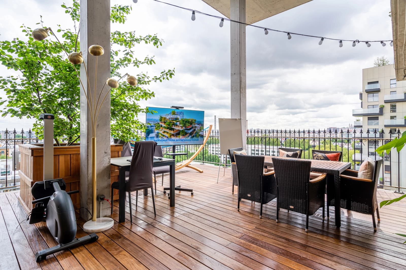 Espace Terrasse avec vue Montmartre - 0