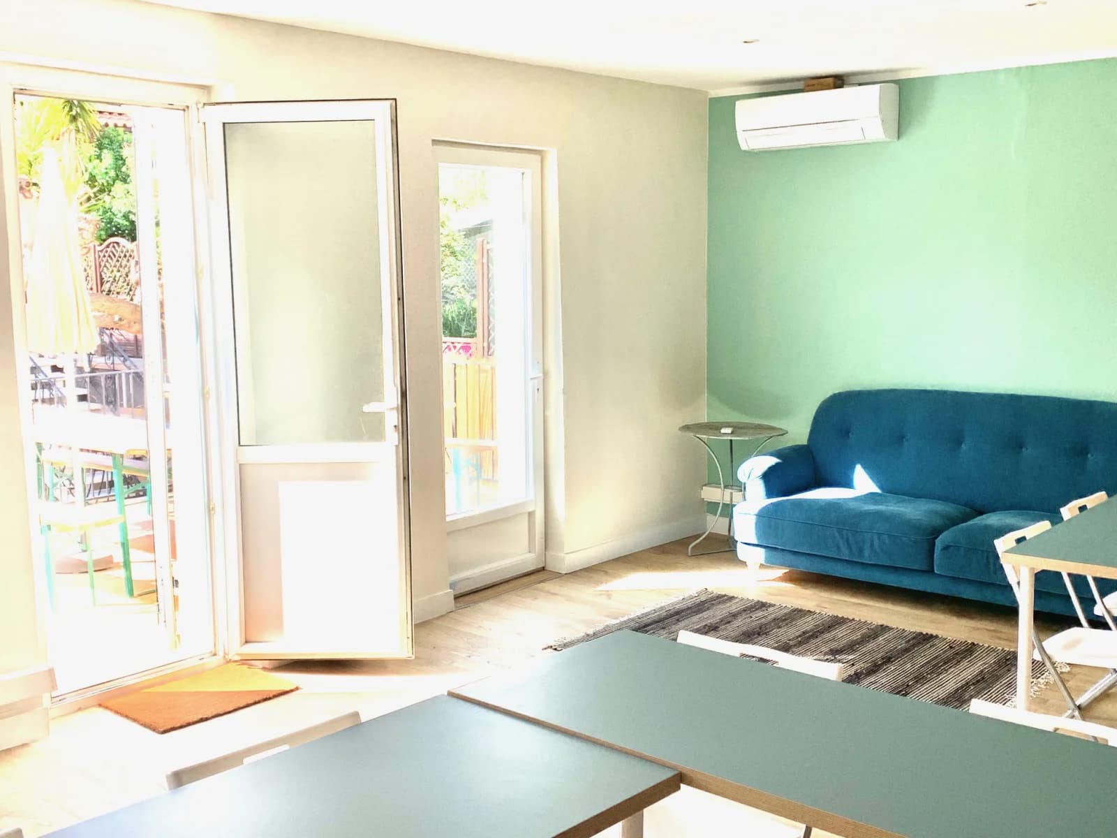 Espace Salle avec accès terrasse privative - 2