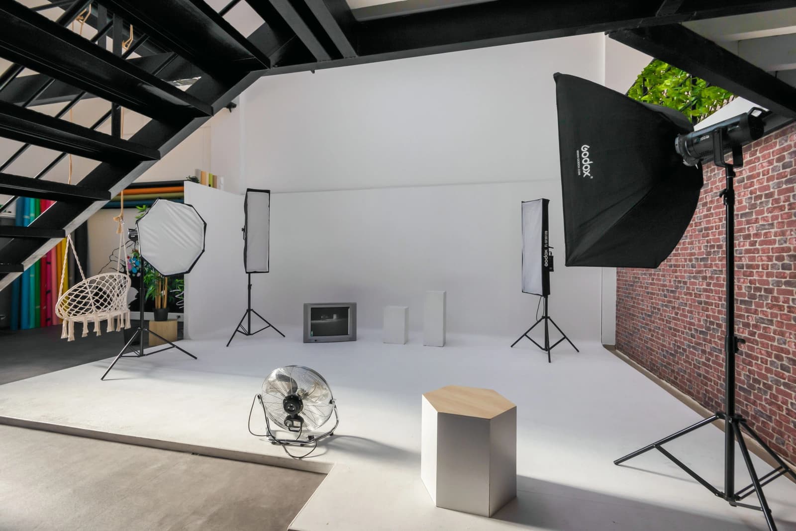 Space Grand Loft Modern - 2
