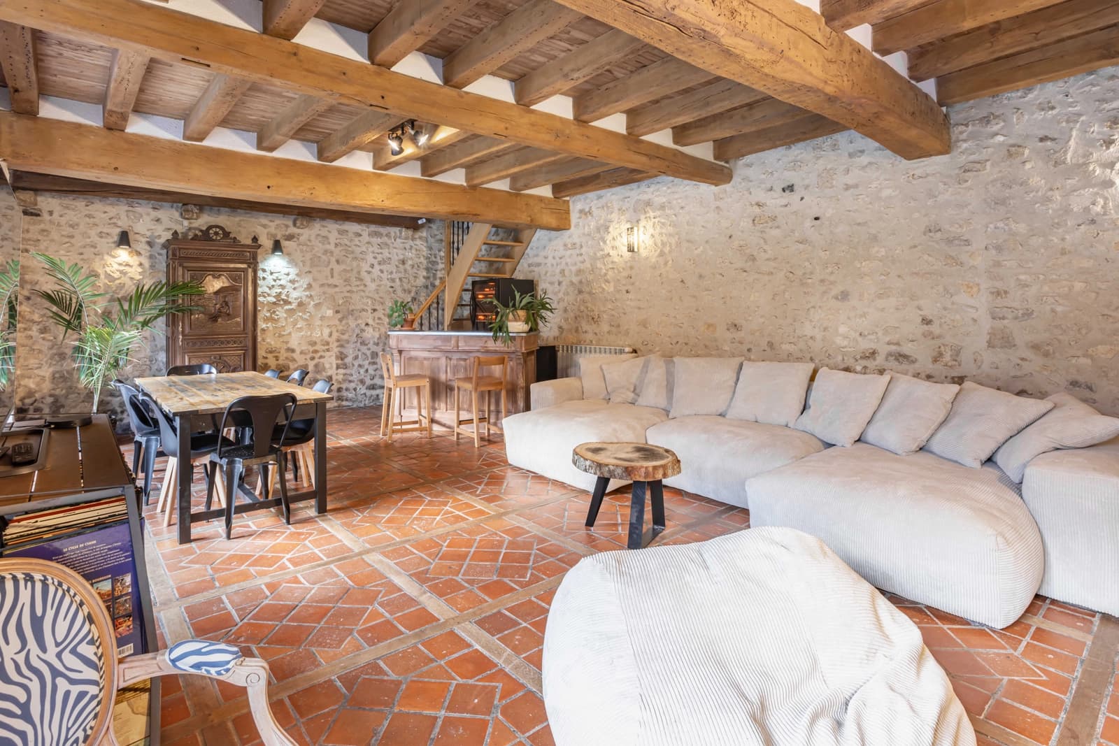 Space Spacious, modern country house - 1