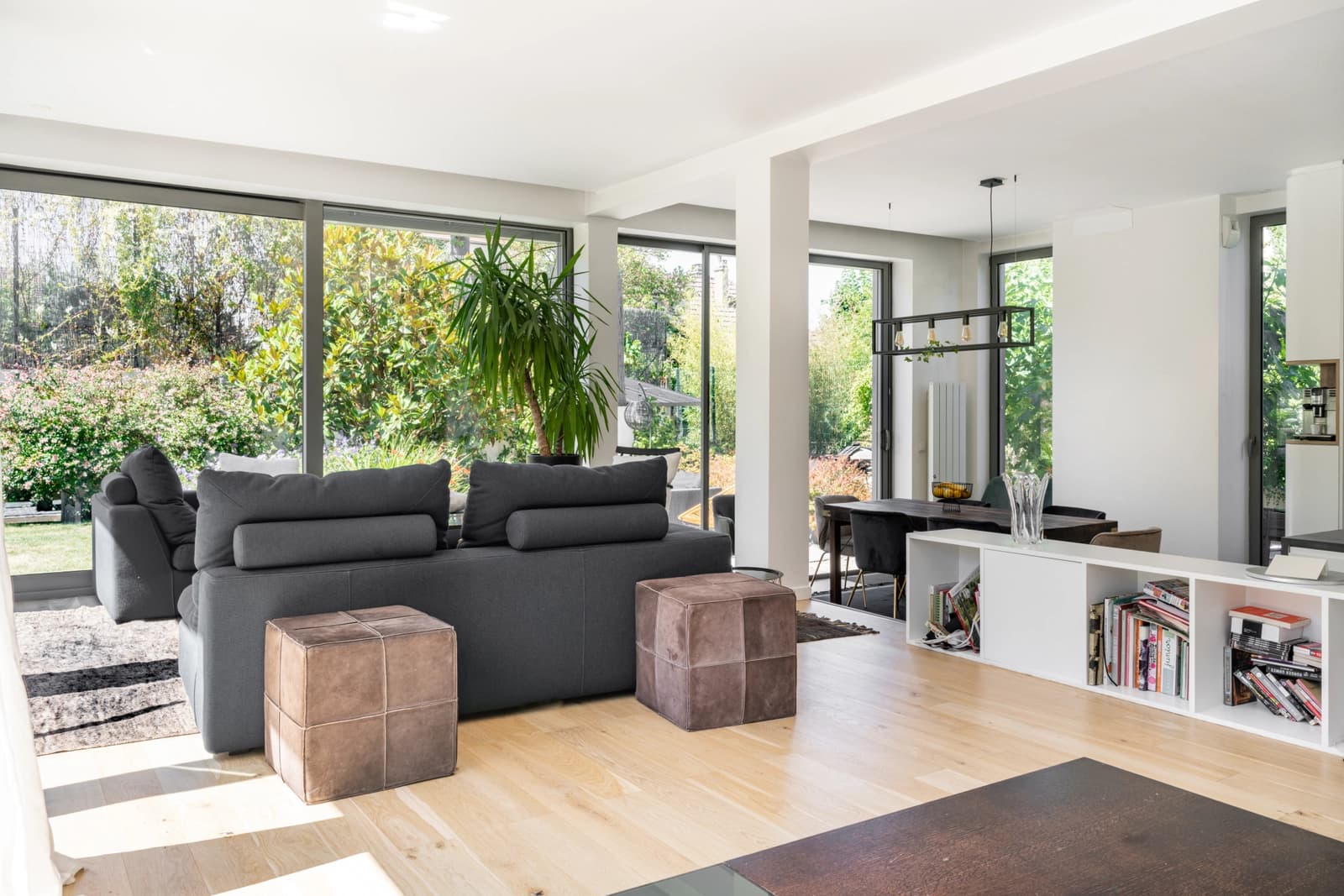 Living room in Contemporary architectural house - 1
