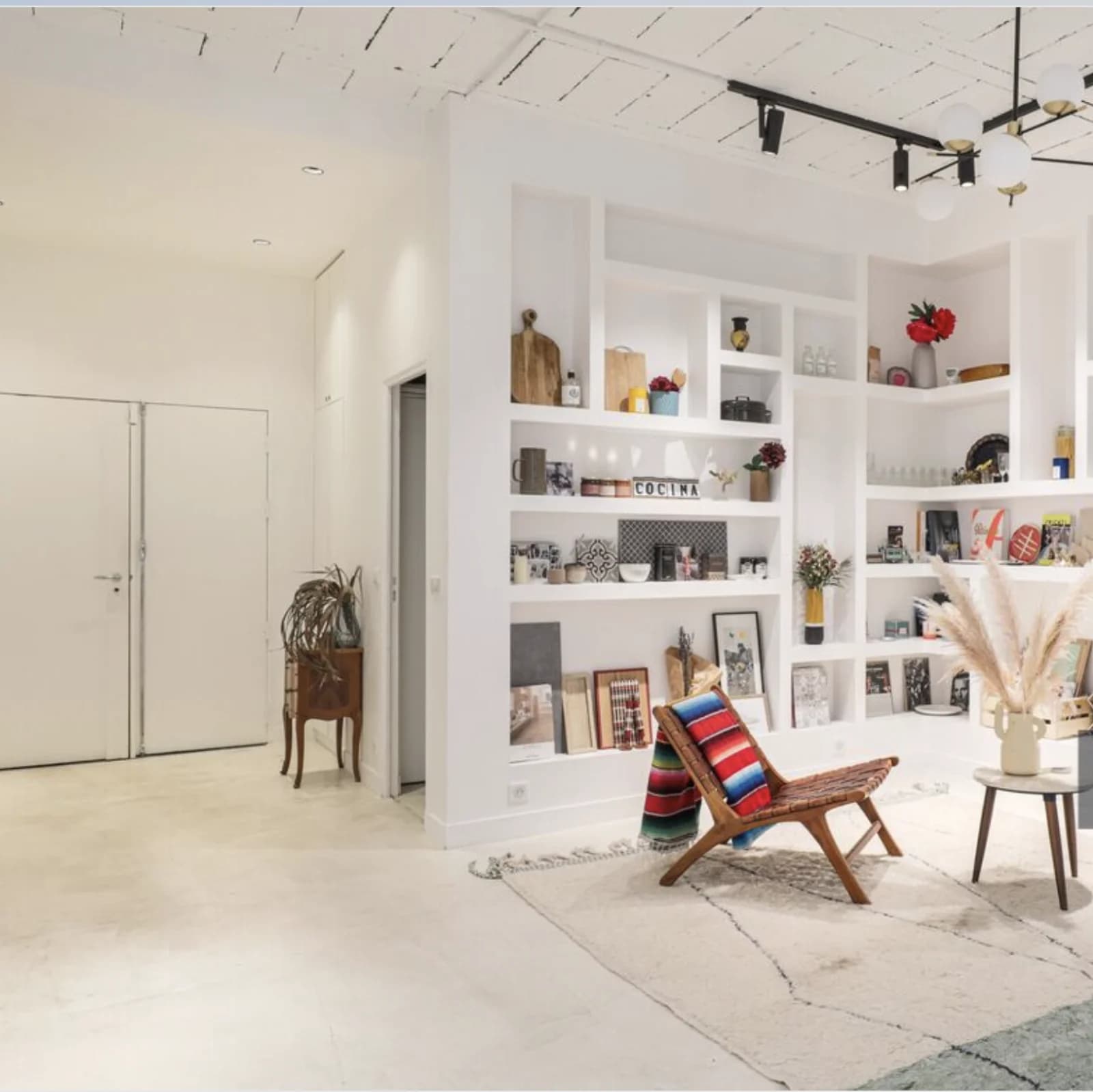 Space Sublime artist's loft in Montreuil - 3