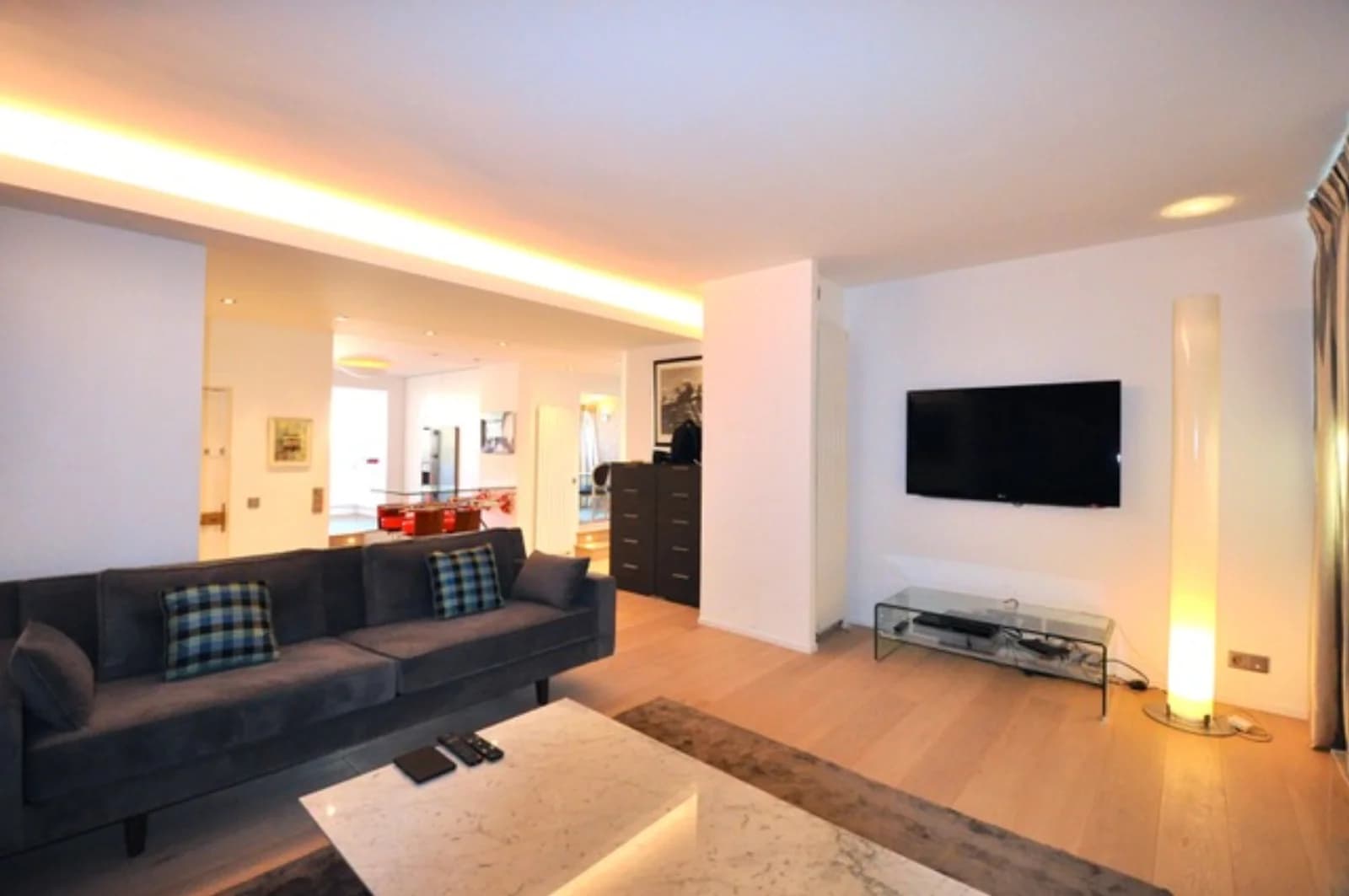 Salon dans Le Penthouse Poincaré: luxe et vue d'exception à Paris - 1