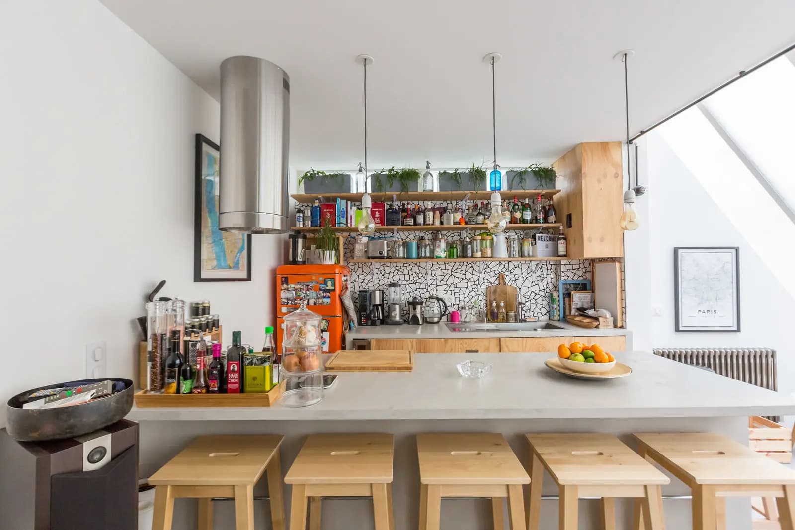 Kitchen in Loft in the heart of Paris - 1
