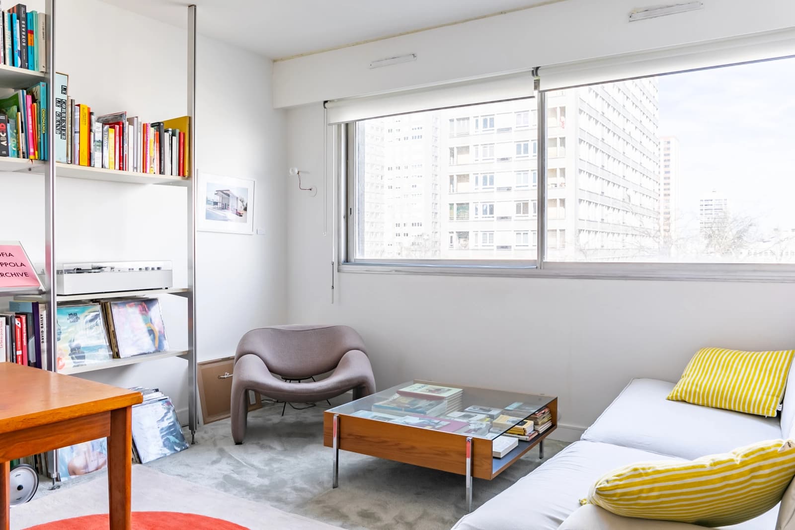 Space Bright vintage Parisian apartment - 2