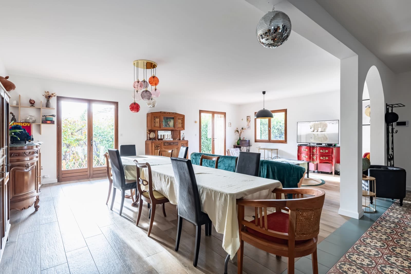 Space Delightfully retro house with garden - 1