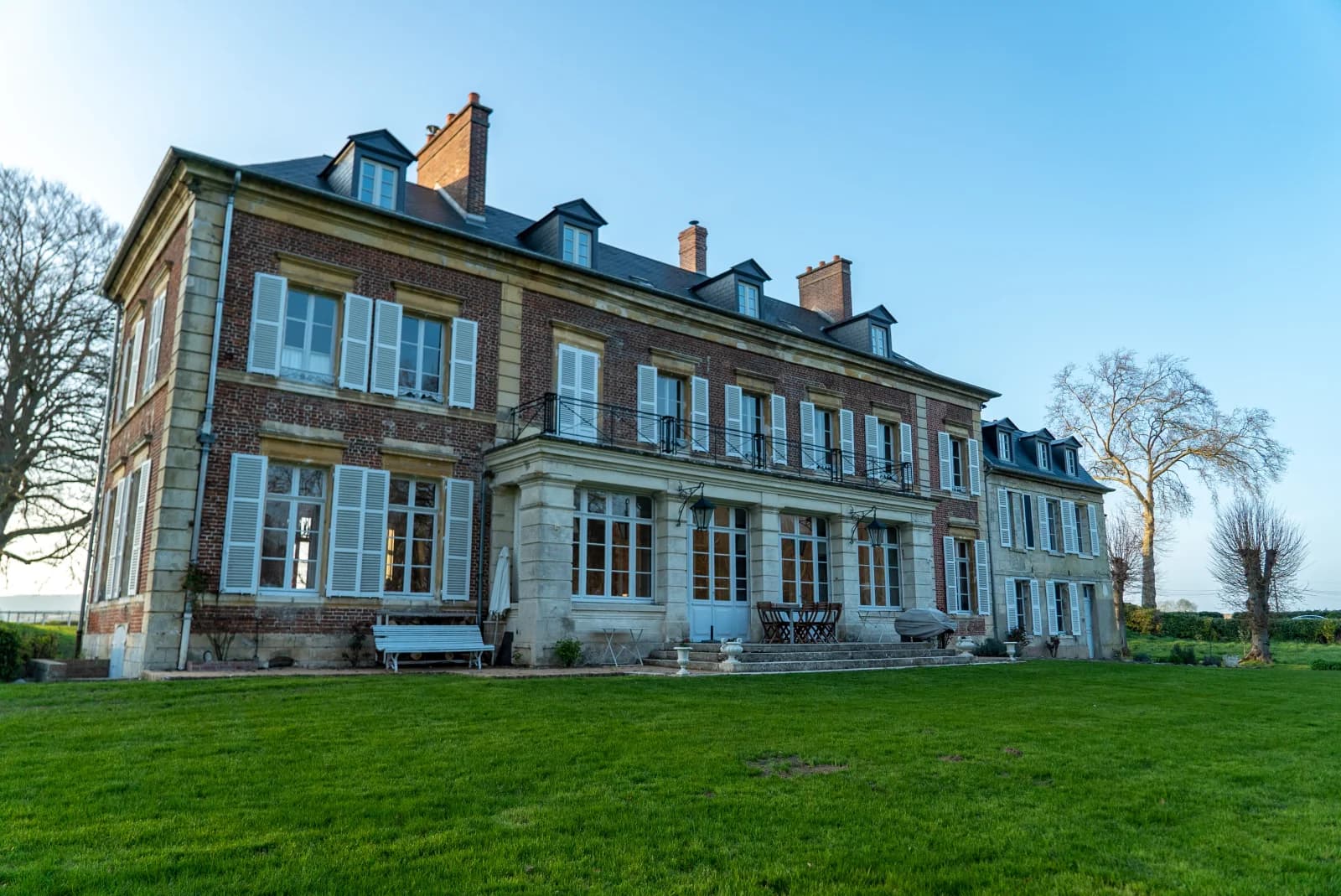 Château du XVIIIe siècle: élégance historique proche Paris
