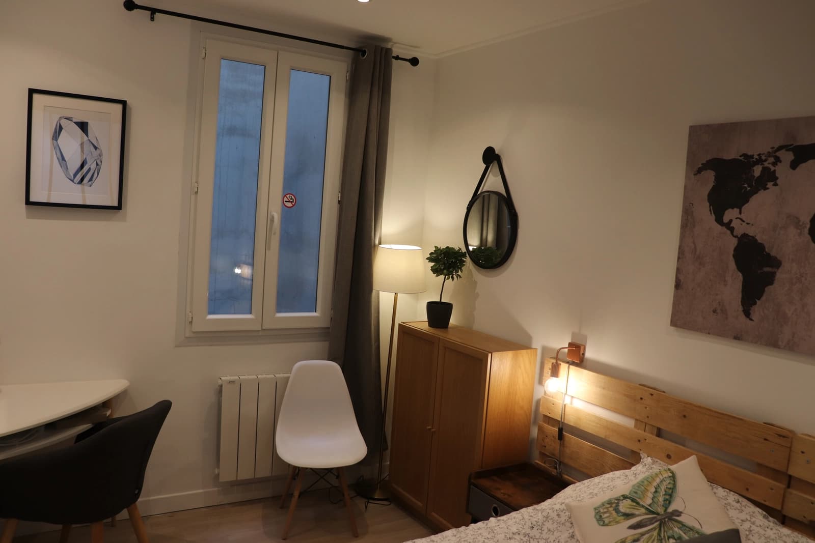 Chambre dans Appartement à la fois cosy, chaleureux et très lumineux - 1