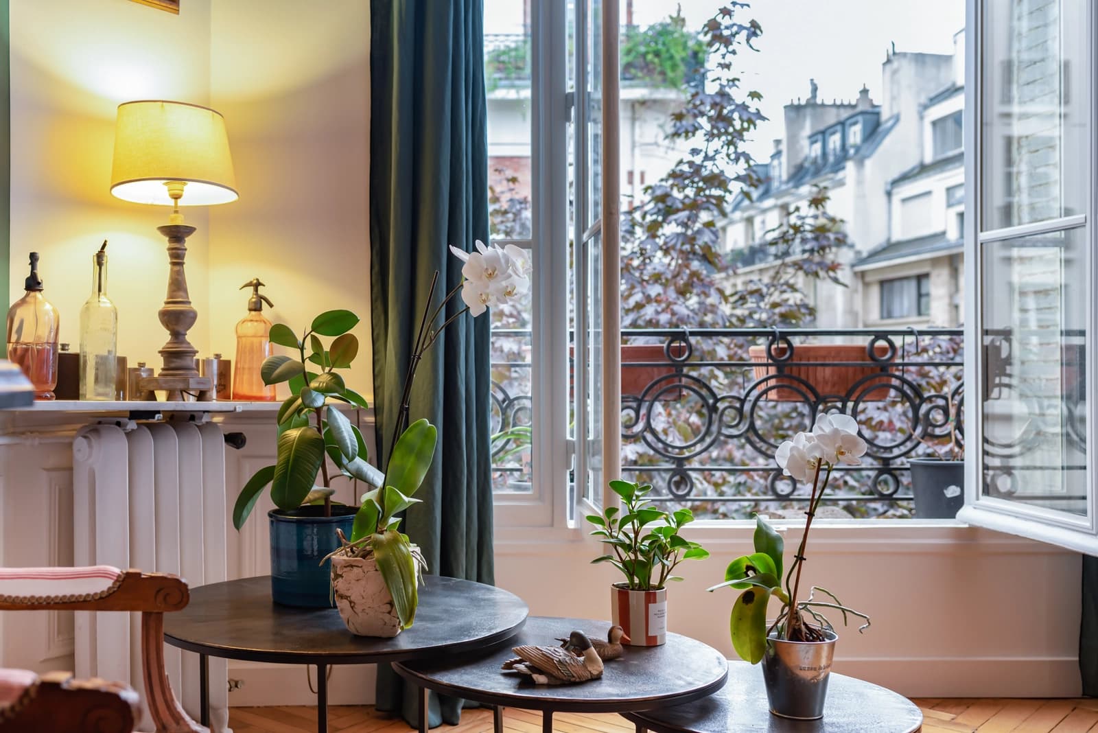 Meeting room in Apartment La Muette - 1