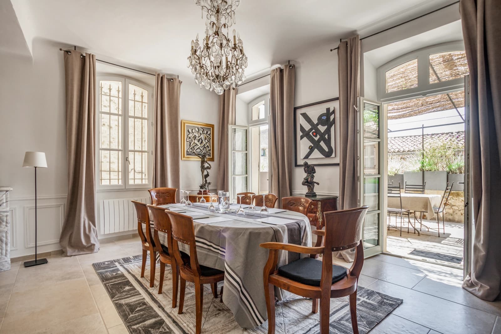 Meeting room in Bourgeois loft-style apartment near Aix - 1
