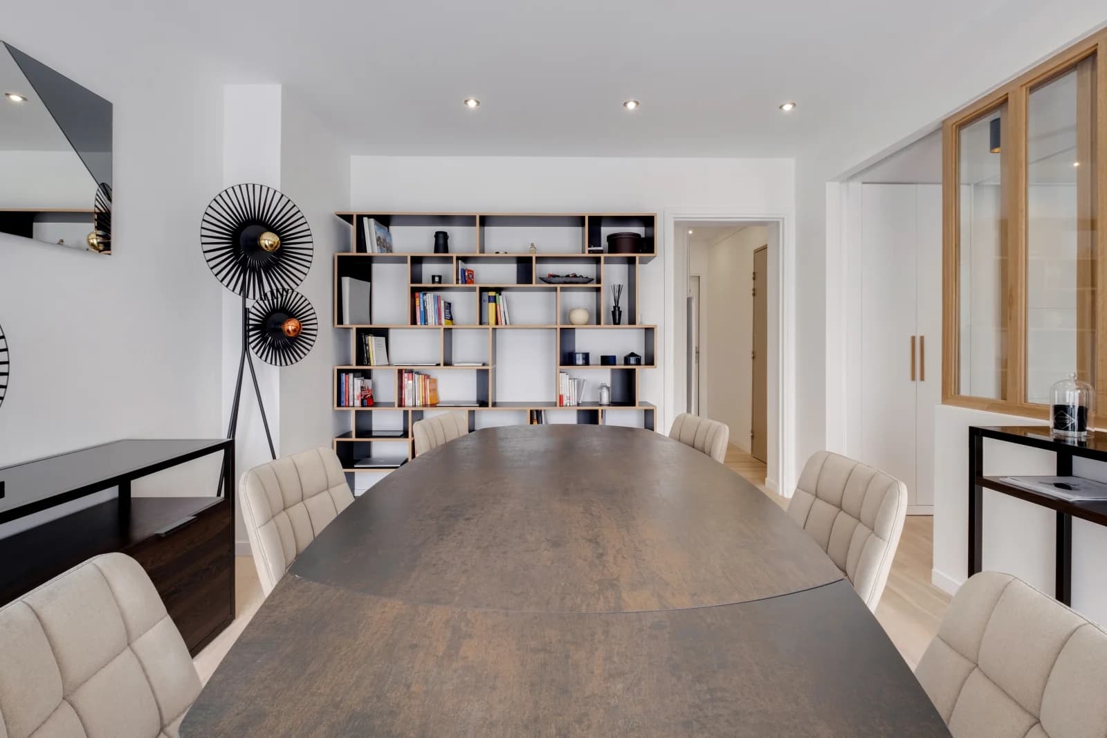 Meeting room in Beautiful contemporary apartment just a stone's throw from the Marais - 1