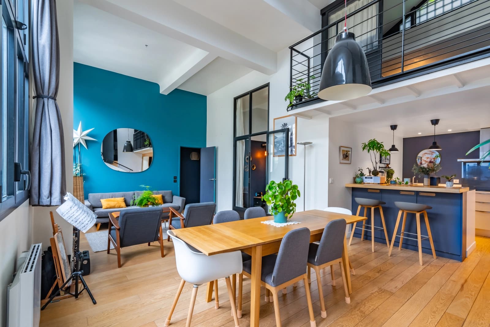 Loft design et lumineux à Asnières