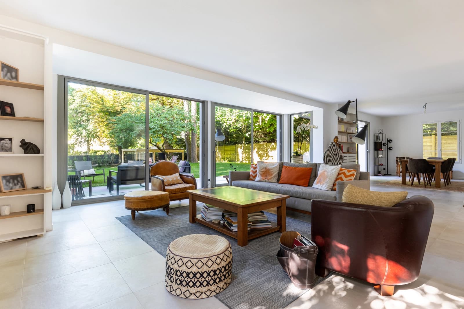 Maison d'architecte neuve de plain-pied sur grand parc