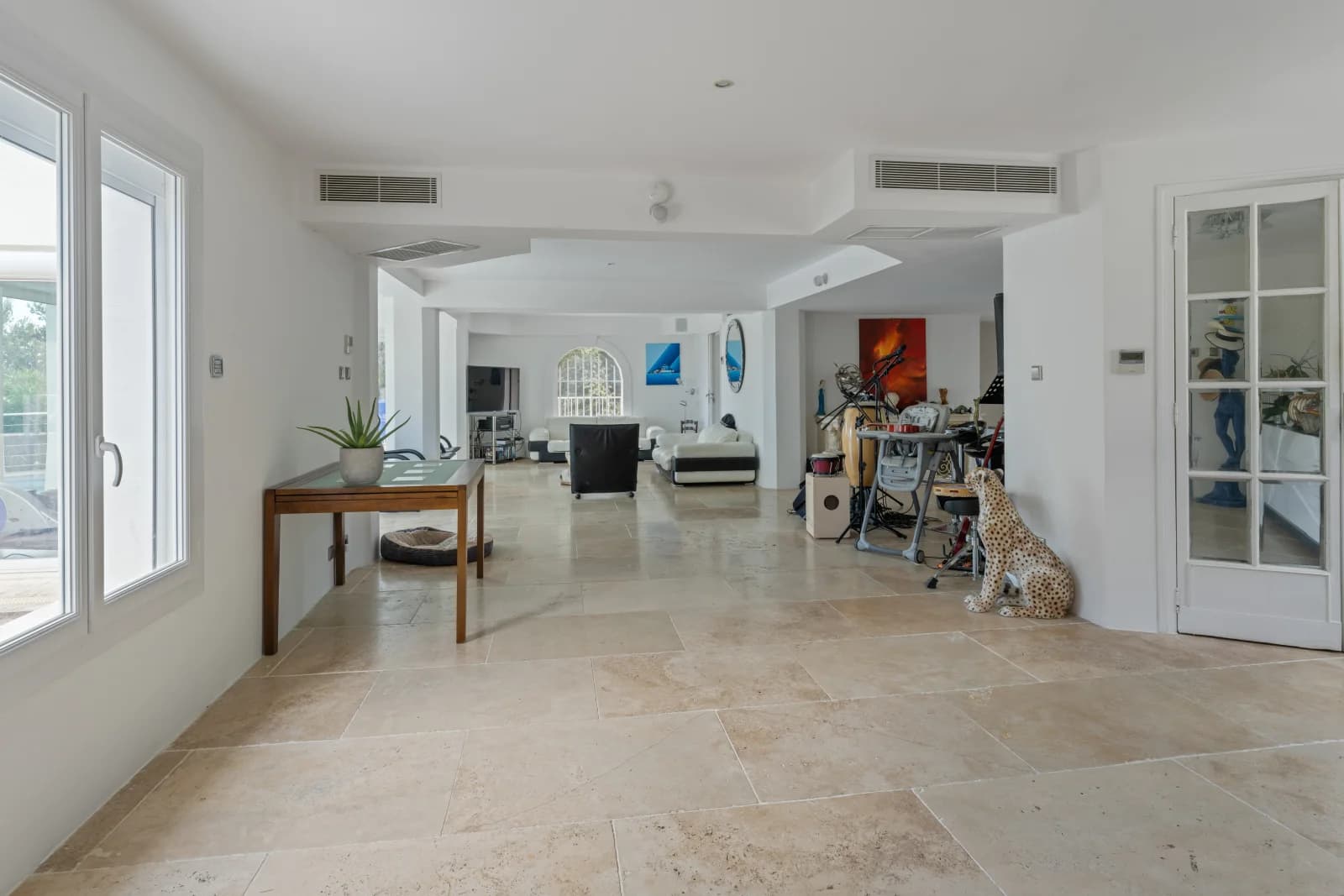 Salle de réunion dans Vaste espace (320m²) avec bassin de nage et zone détente - 1