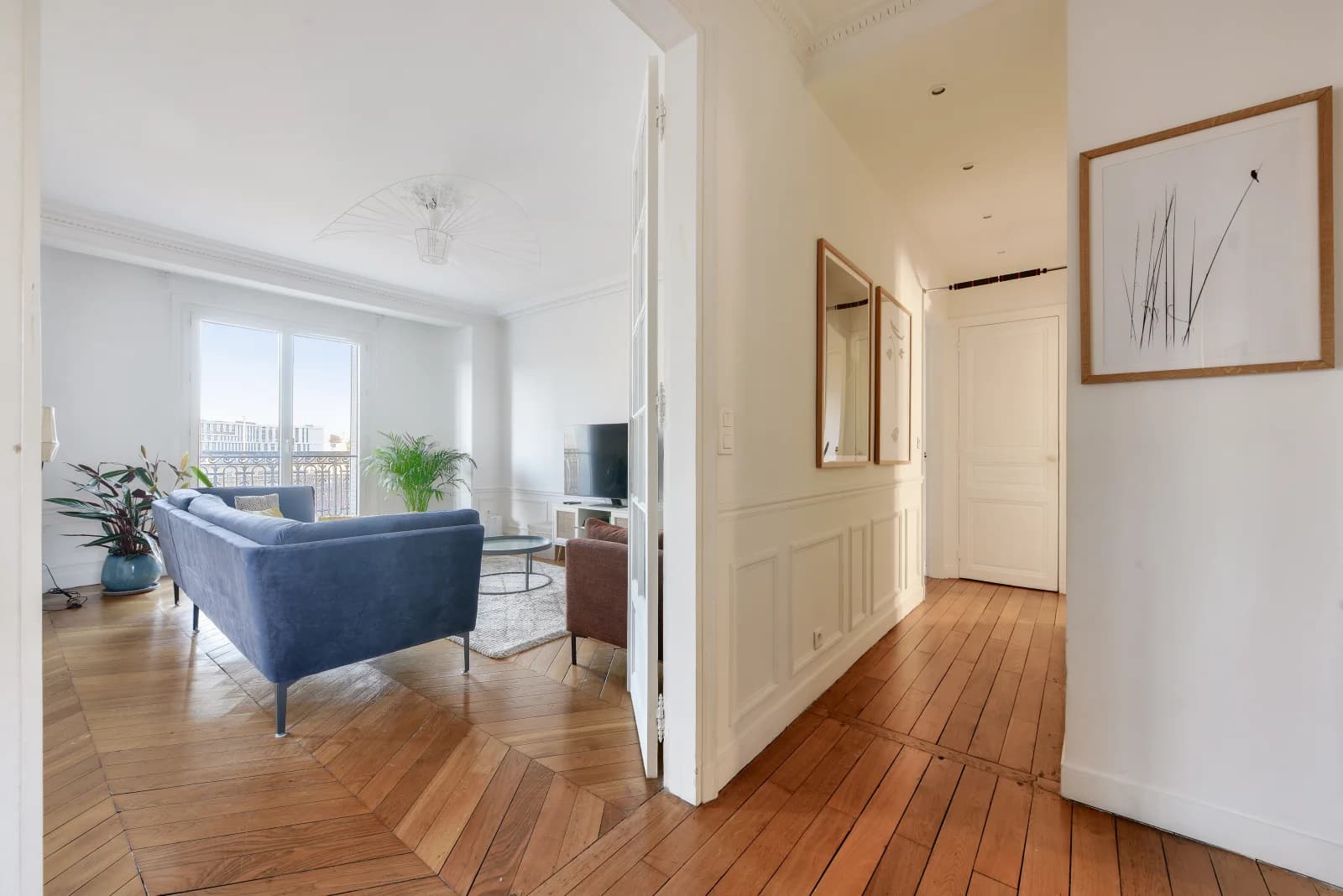 Space Superb bright apartment with view - 4
