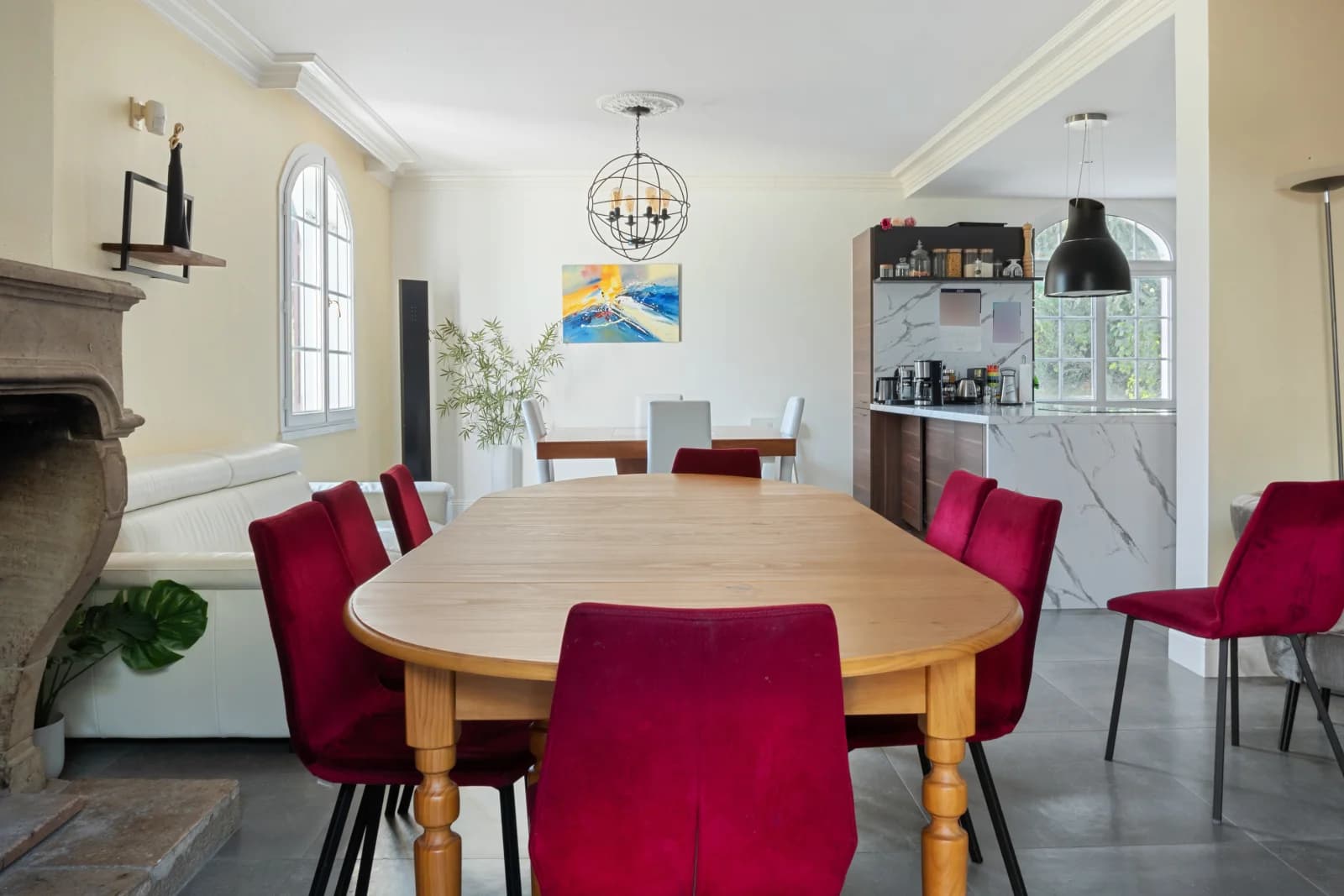 Meeting room in Villa des Monts d'or - 1