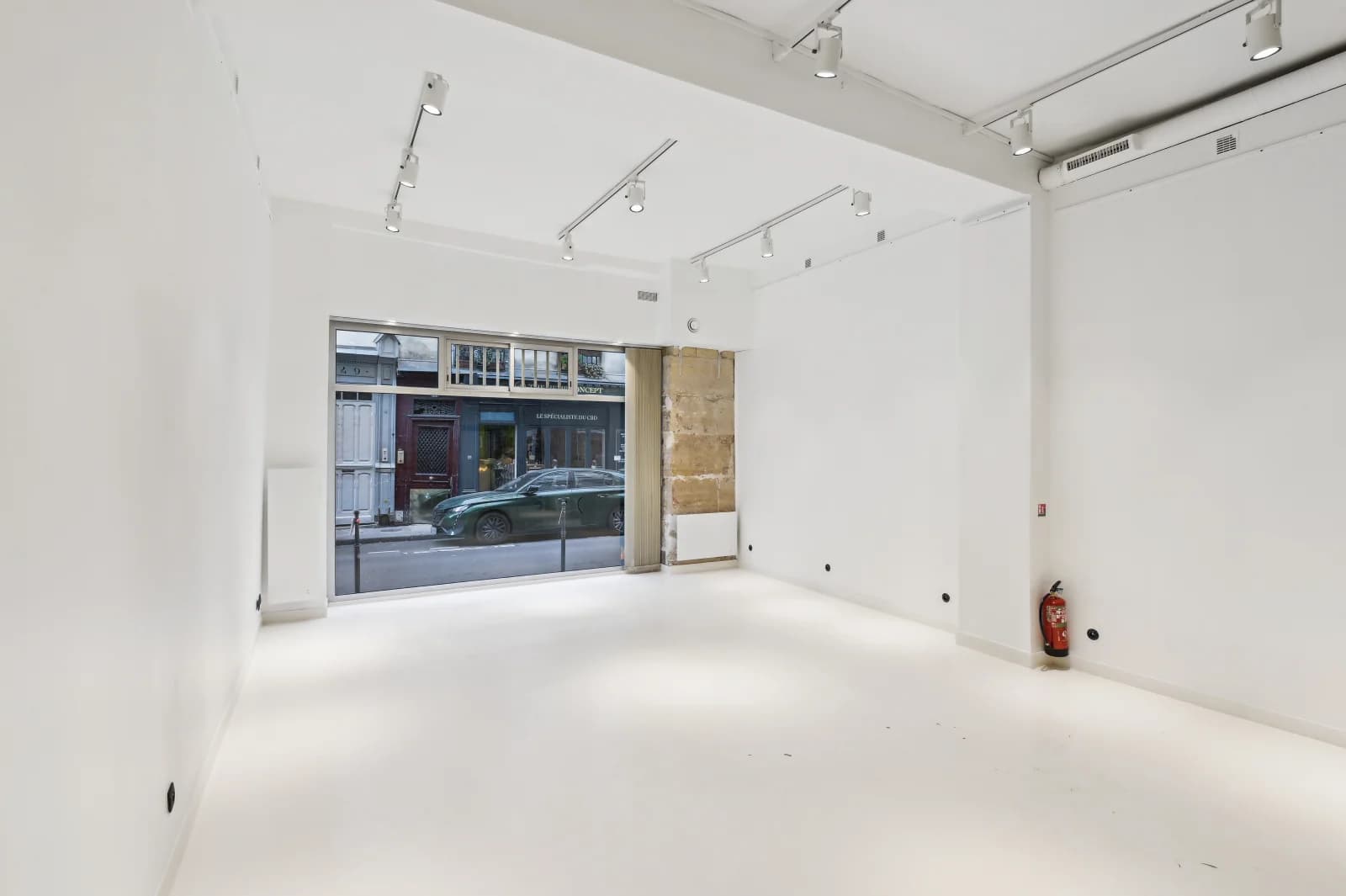 Un charmant magasin 65m² en plein cœur du Marais