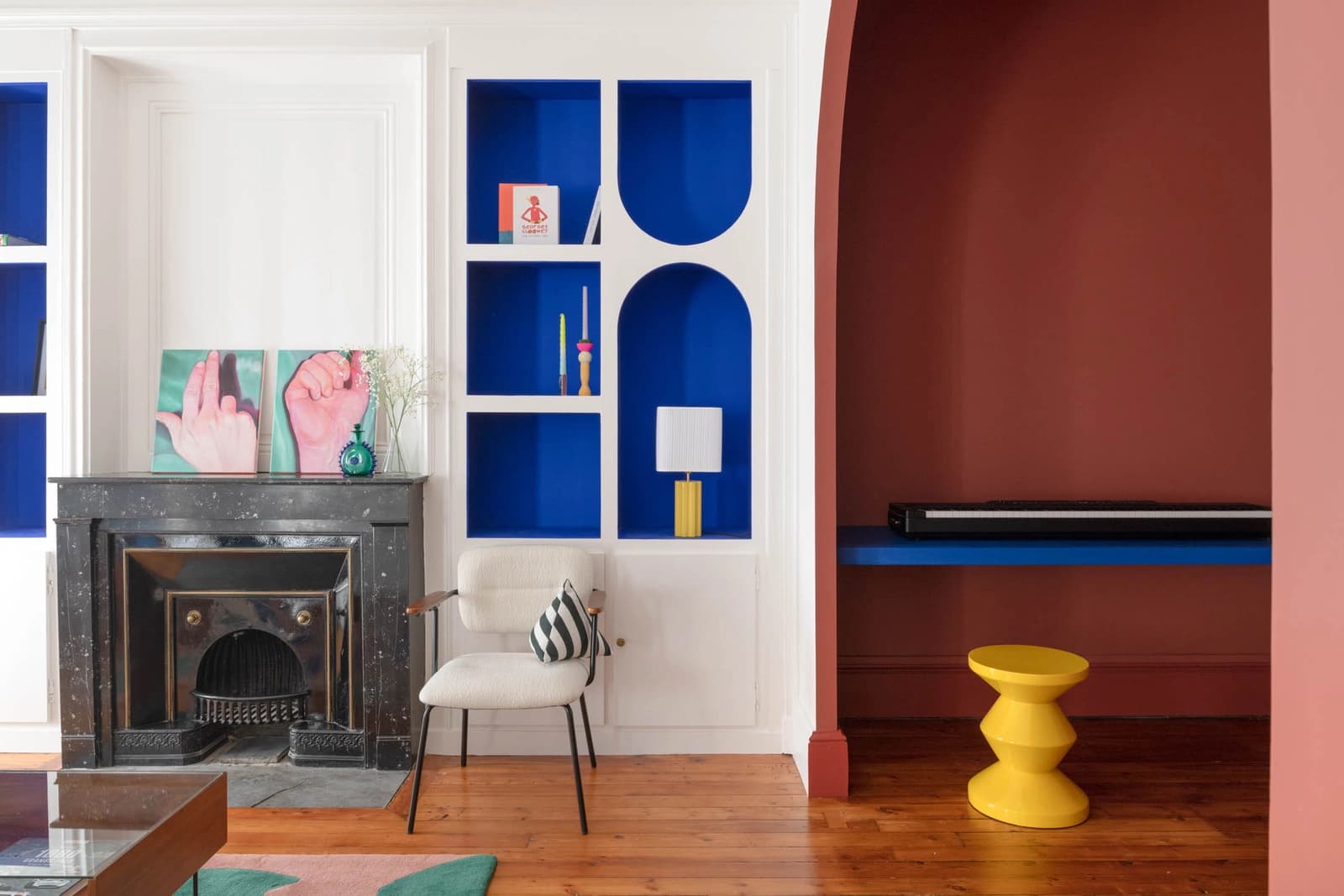 Space Colorful architect-designed apartment - 2