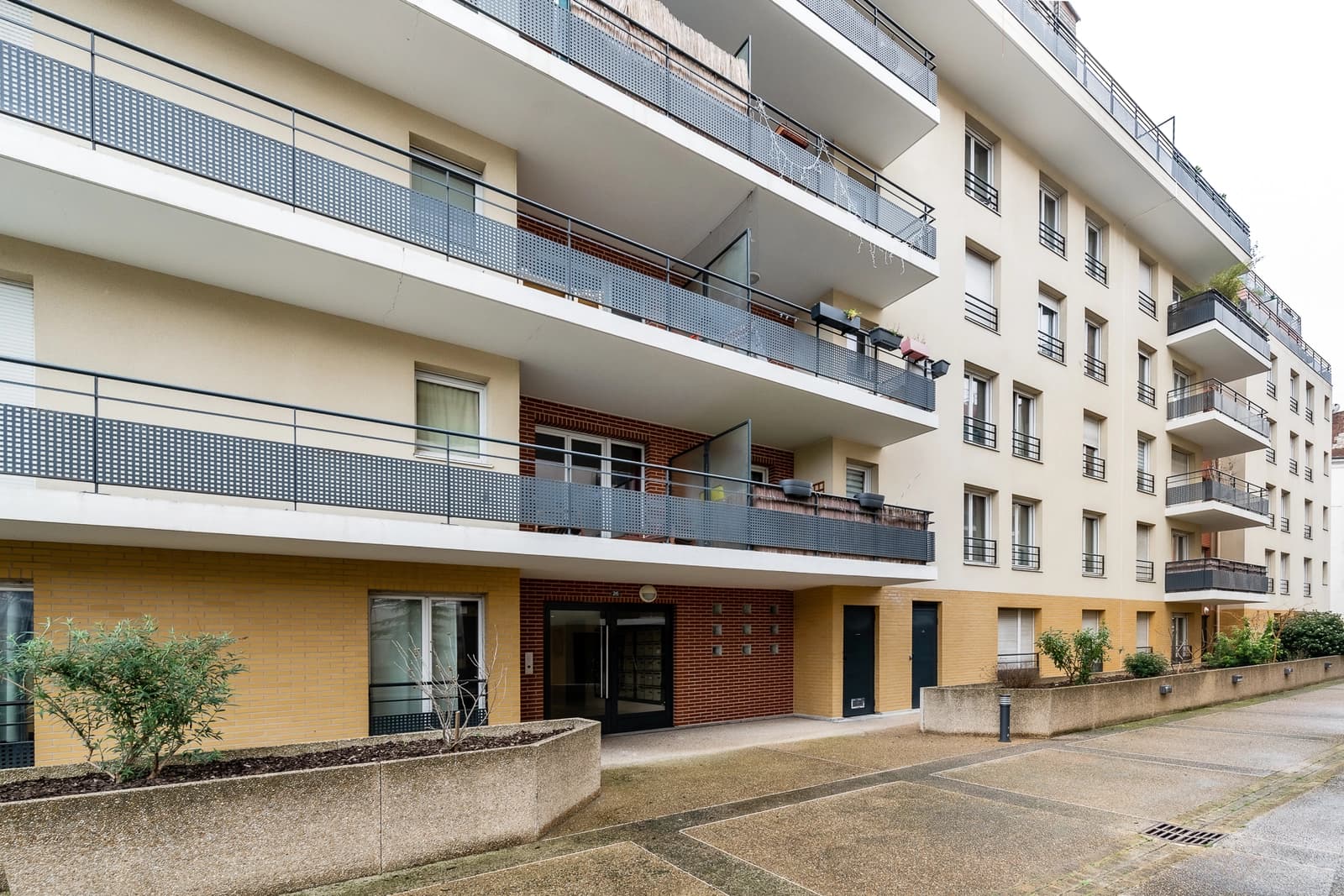 Space Apartment near Puces de Saint Ouen - 0