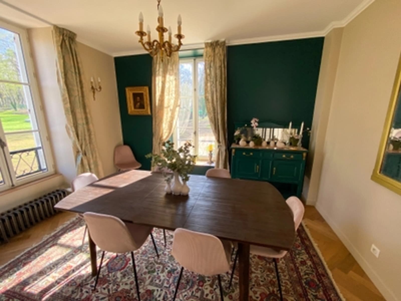 Meeting room in Beautiful chateau 50km south of Paris, 9ha park - 1