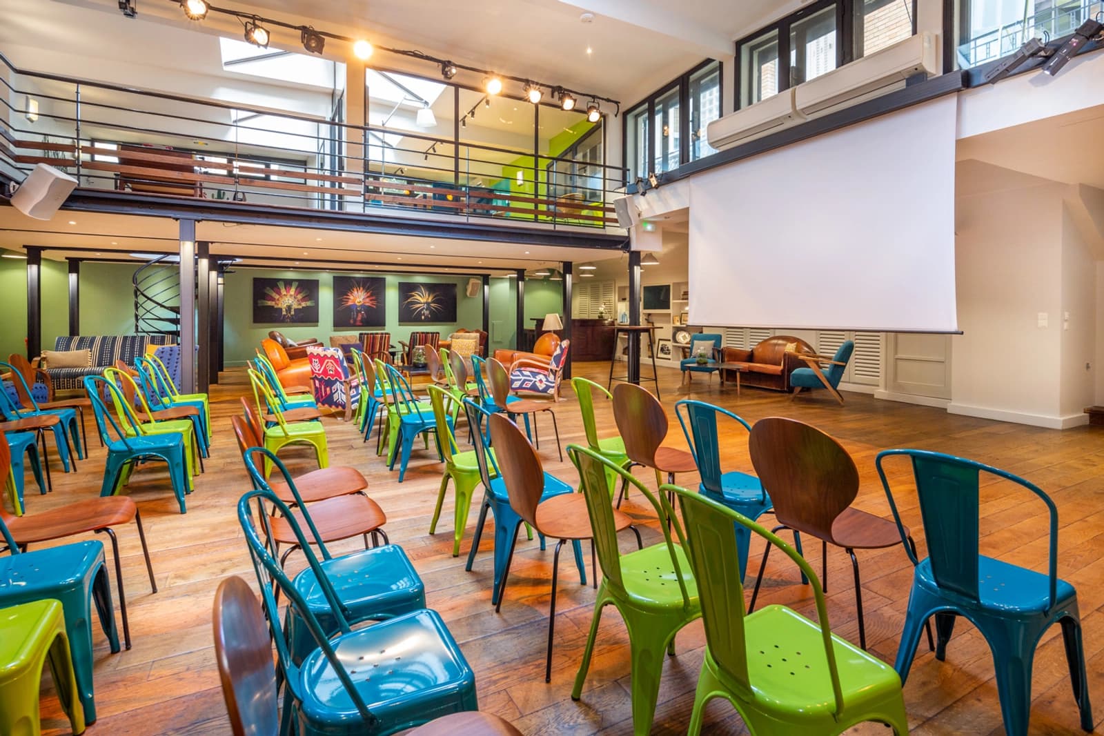 Meeting room in Unique and atypical 600m² loft in Paris - 1