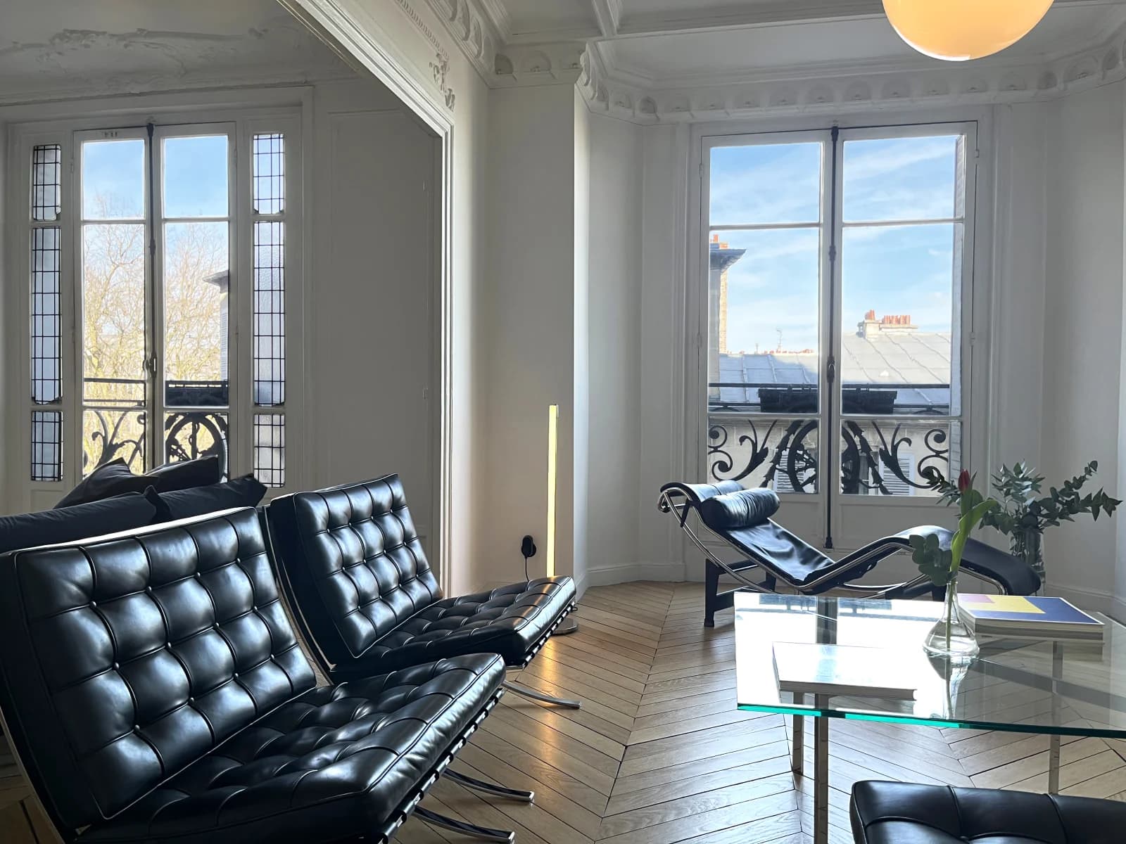Espace grand appartement parisien minimaliste - 1