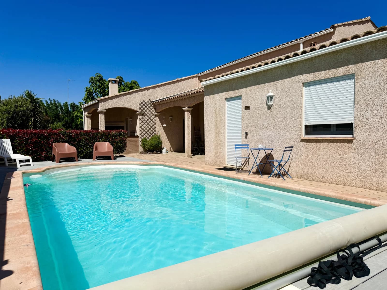 Dépendance avec piscine à Agde