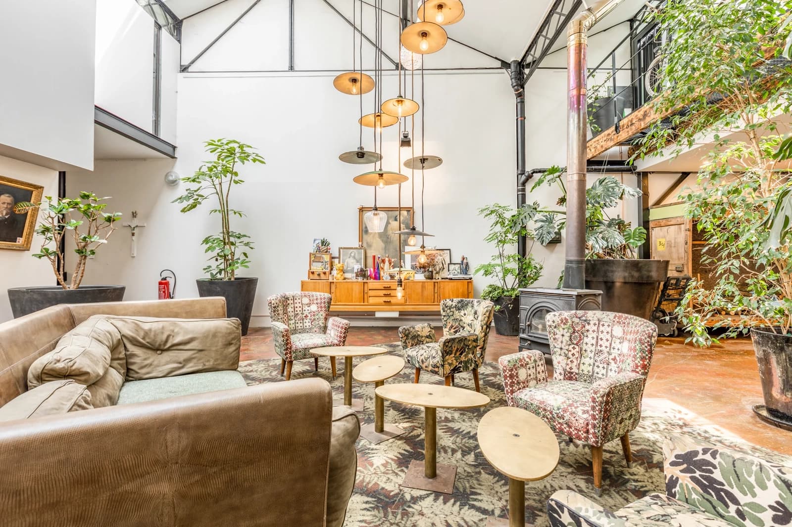 Salon dans Loft industriel pour rencontres et événements créatifs - 1