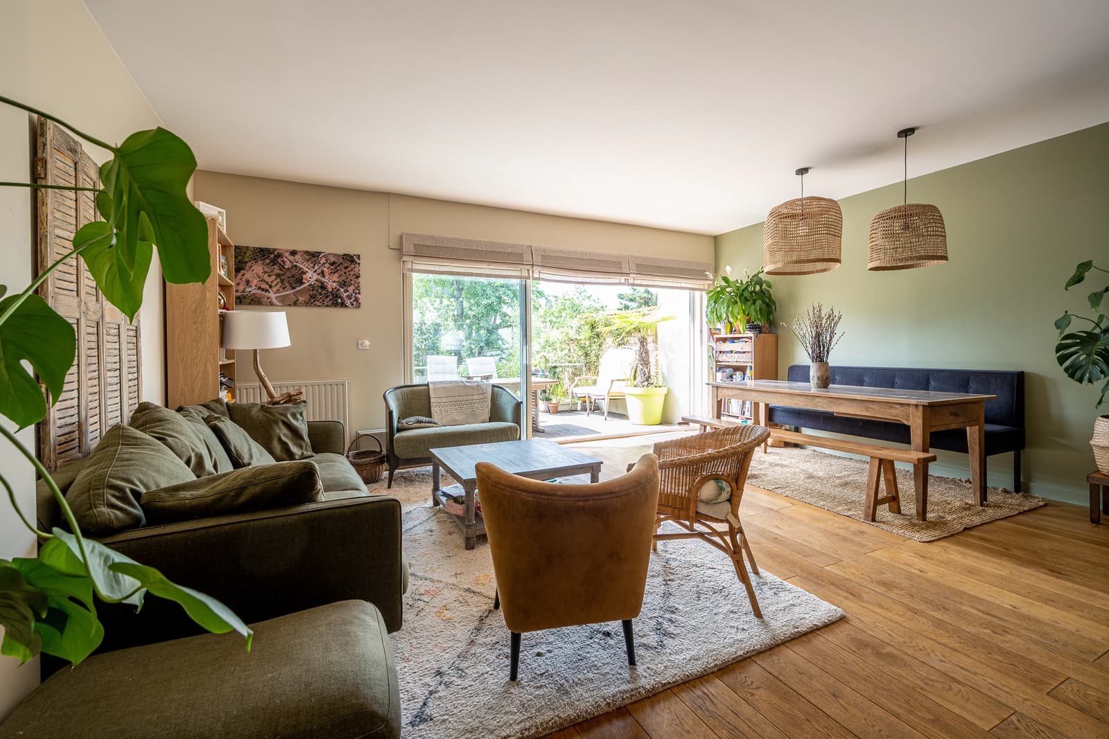 Space Warm and simple family home - 0