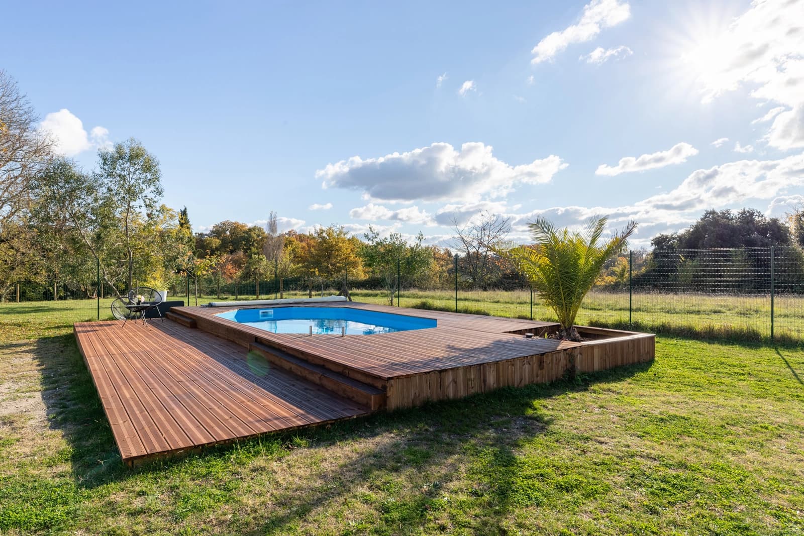 Meeting room in large garden with swimming pool overlooking park - 1