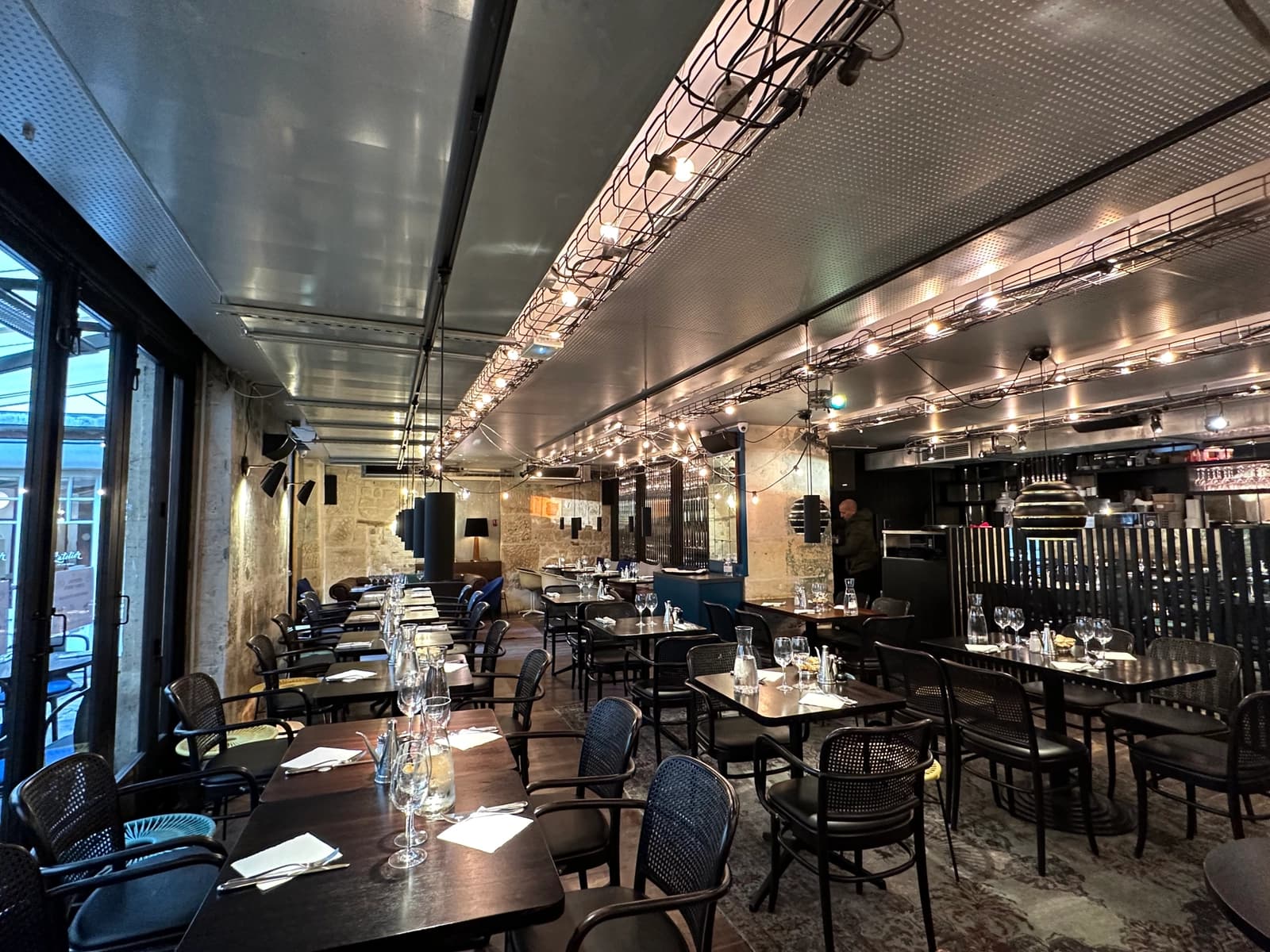 Salle de réunion dans St-Germain: cocon discret avec sa terrasse verdoyante - 1